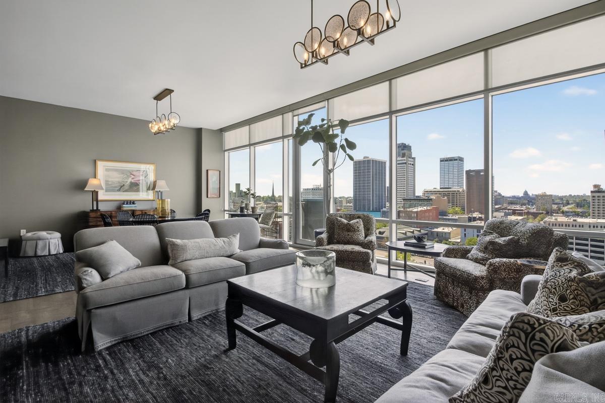 300 THIRD HPR - Residential