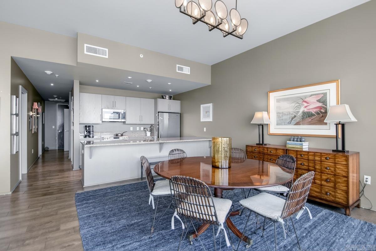 300 THIRD HPR - Residential