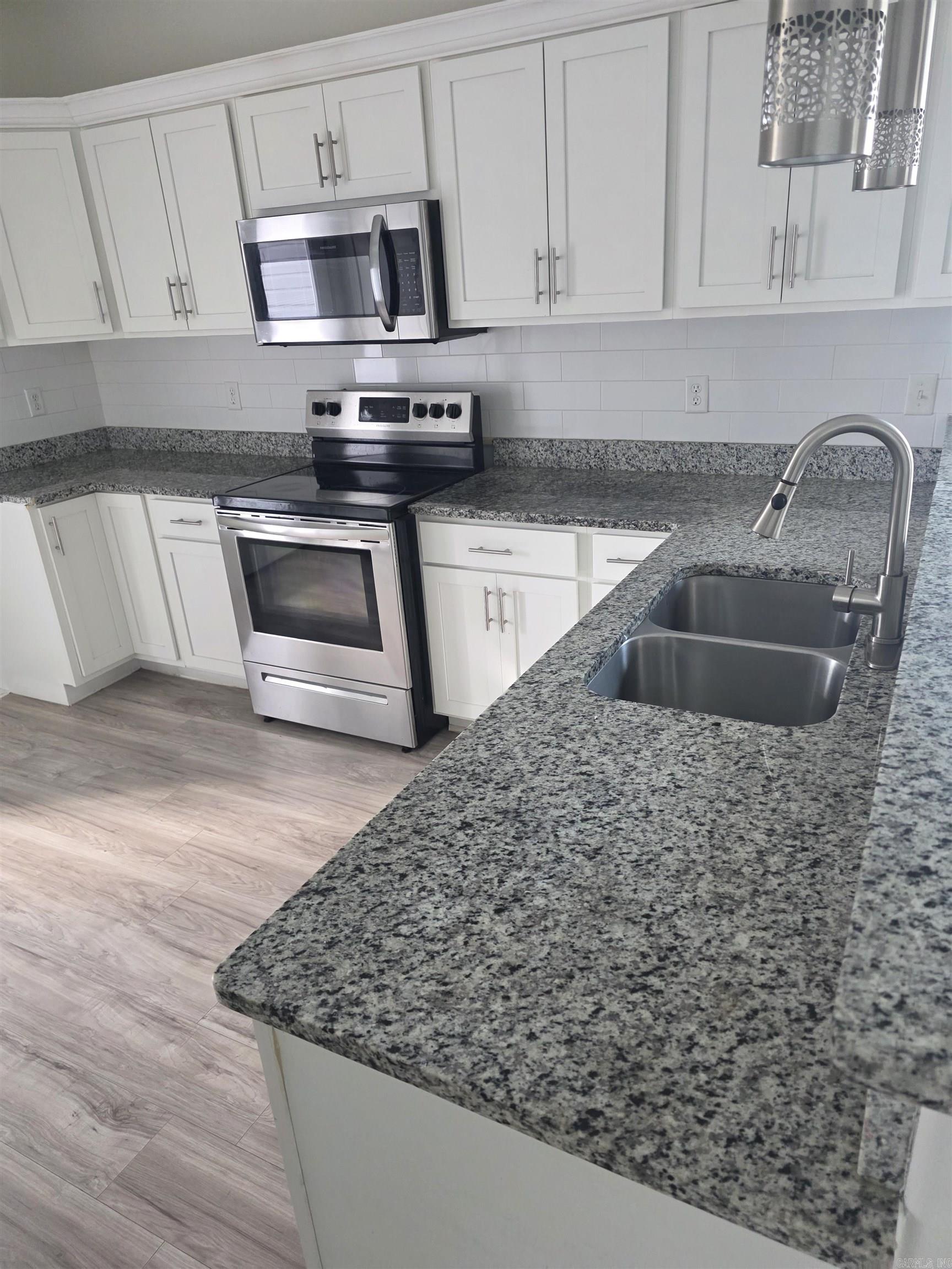 Robinson - Residential Lease