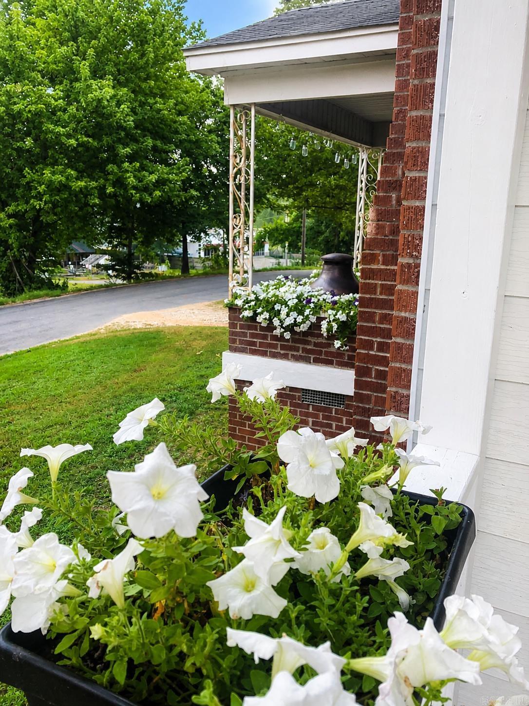 OAK HILL - Residential