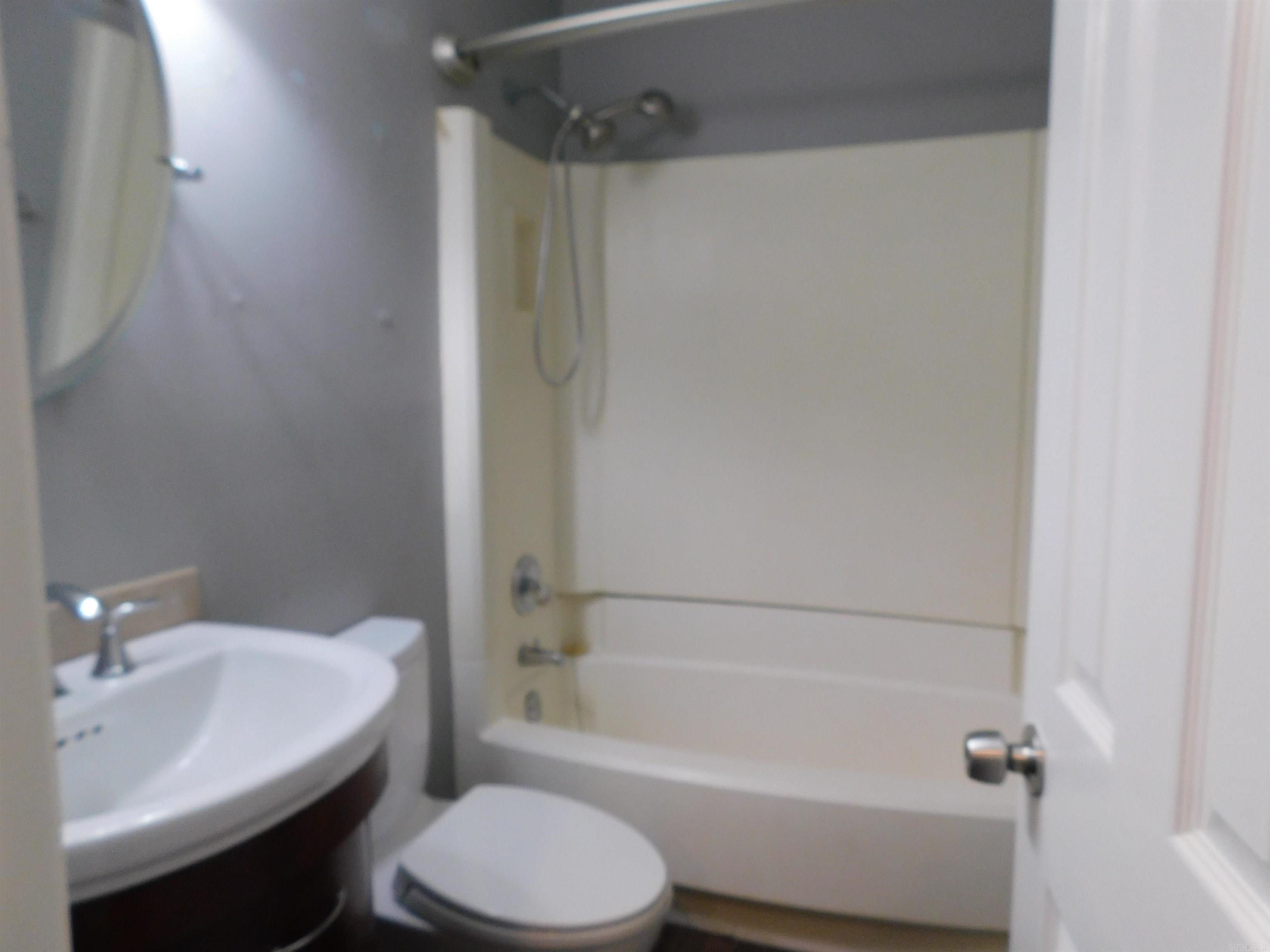 Pleasant View L-1 - Residential Lease