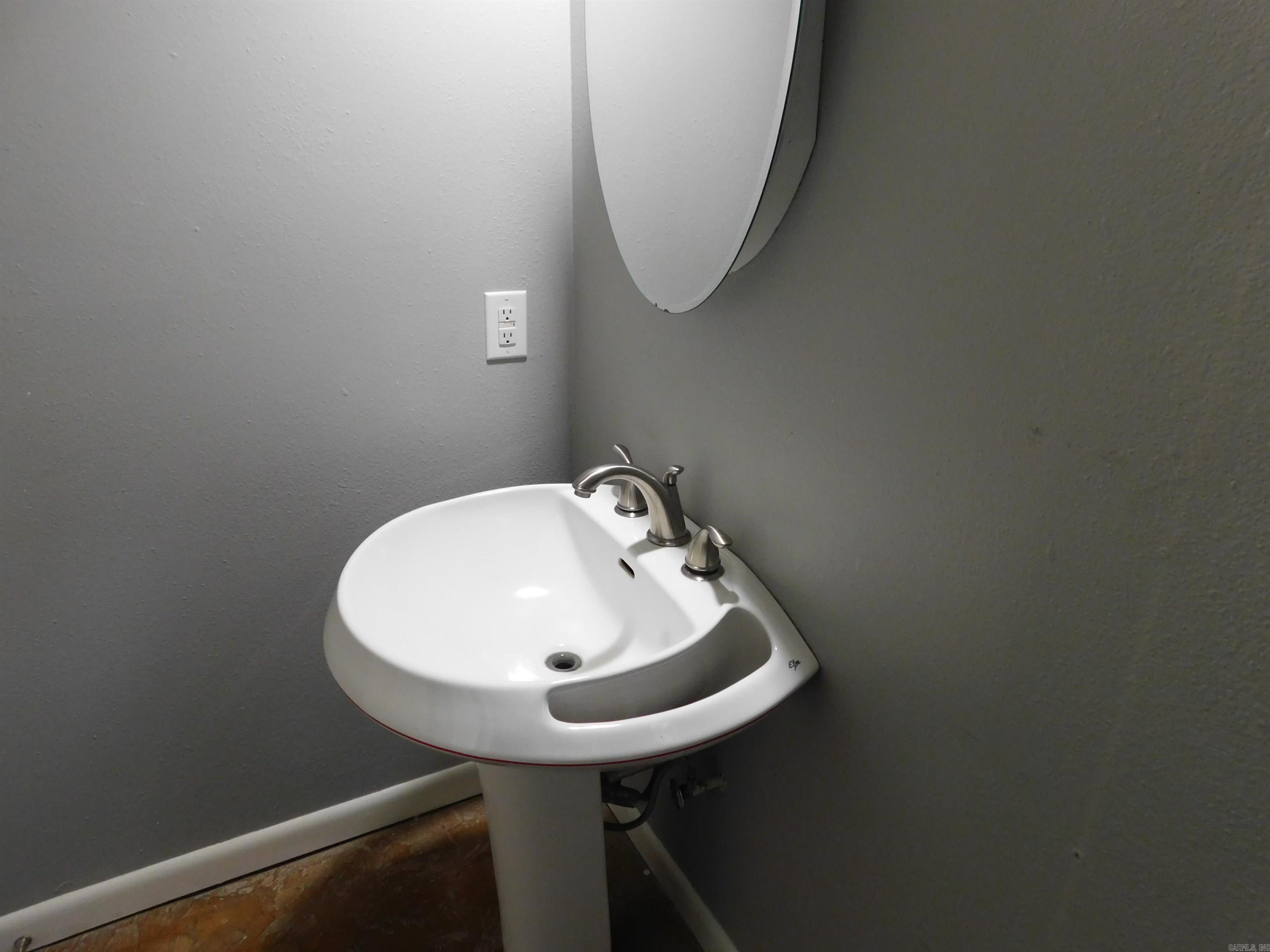 Pleasant View L-1 - Residential Lease