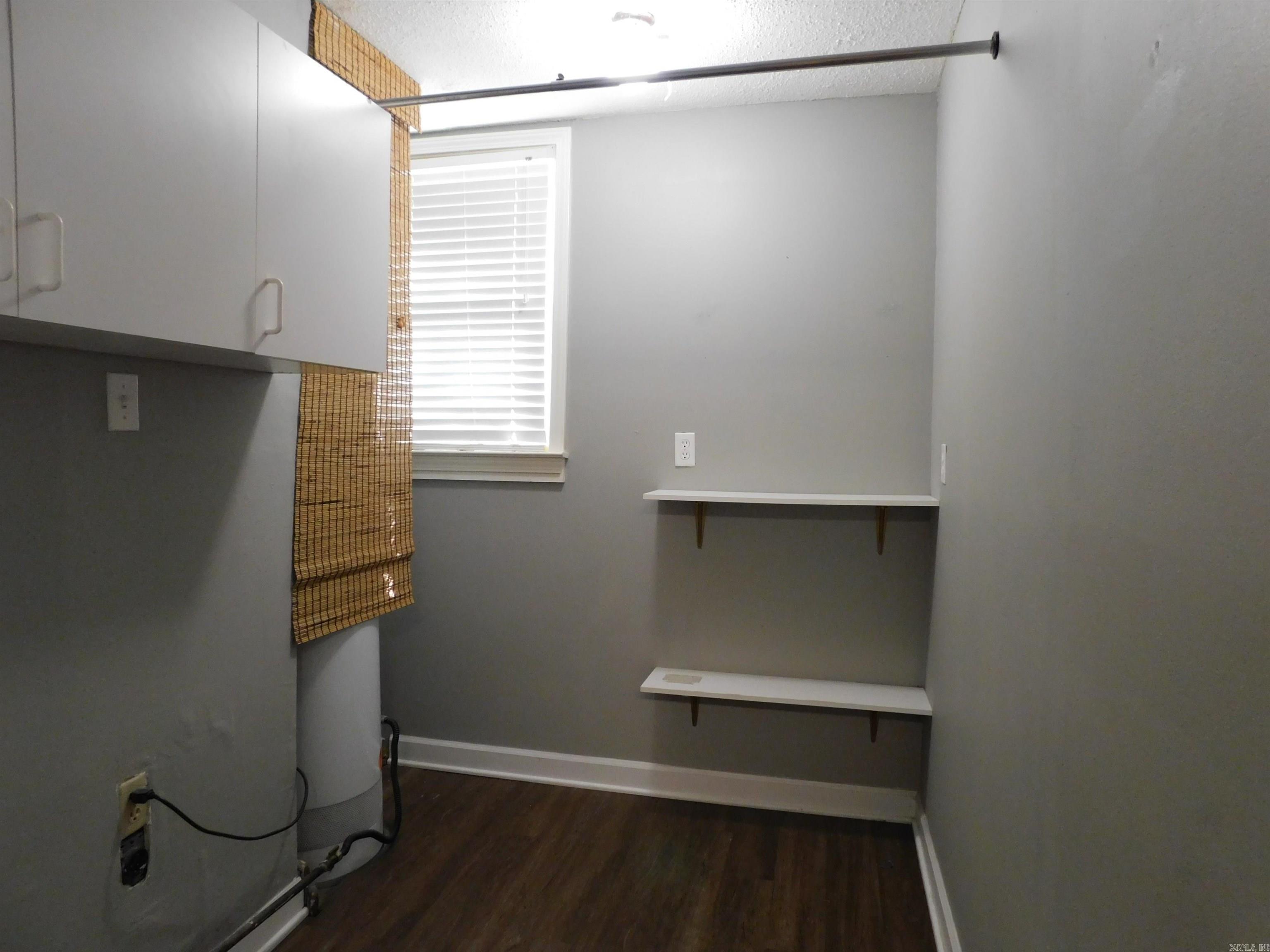 Pleasant View L-1 - Residential Lease