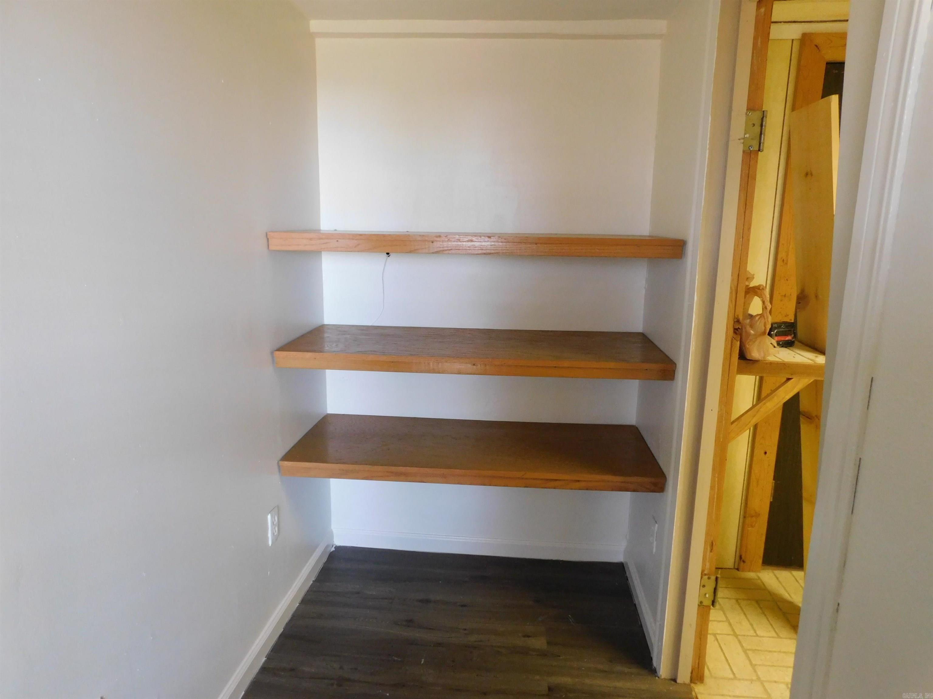 Pleasant View L-1 - Residential Lease