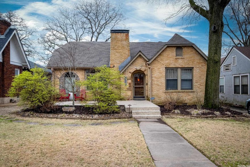 Charming Historic Park Hill one level with the perficet mix of modern updates while perserving its old charm. Original wood floors, versatile office/exercise room; 2 fireplaces (den & kitchen). Cozy chef's kitchen - stainless appliances, granite countertops, gas cooktop with griddle. Huge master suite addition - 10' ceiling, built-ins, sitting area, granite counter top bath. New french doors from kitchen to large patio; 3 outdoor living areas for entertaining. Roof 7 years, 2 HVAC, 2 Hot water heaters. Landscape lights; 1 car garage for storage.