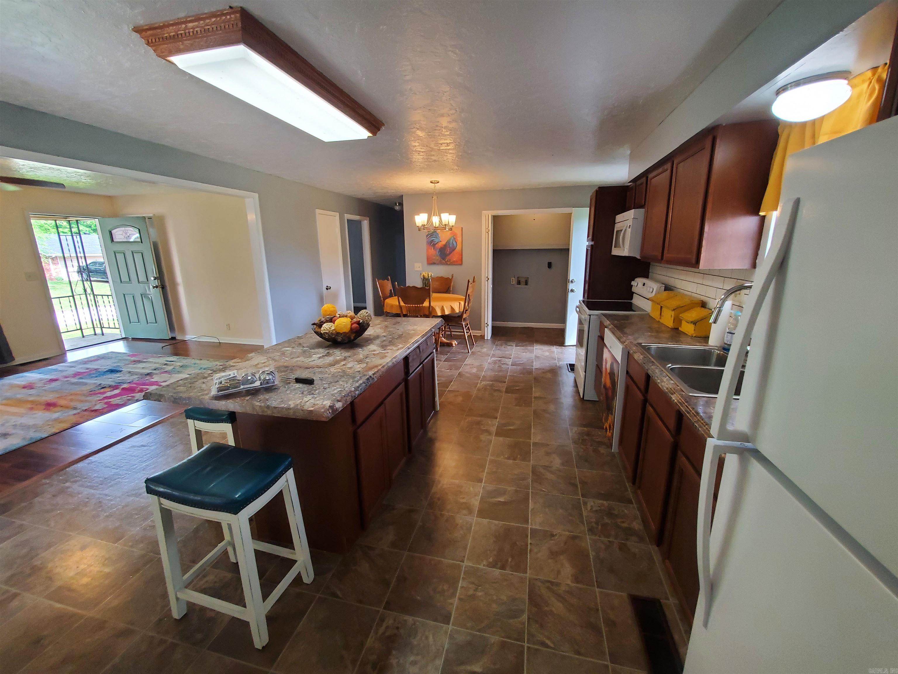 SHADY ACRES SUB - Residential