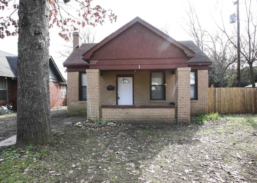 Cute 2Bd /1Ba home in great Capitol Location! Close to shopping, dining, and much more! The lease for this property is for 2 years with a 3% increase after the first year. Income has to be 3x the amount of rent. NO SECTION 8.  **ALL PROPERTIES MAY NOT BE MOVE-IN READY**