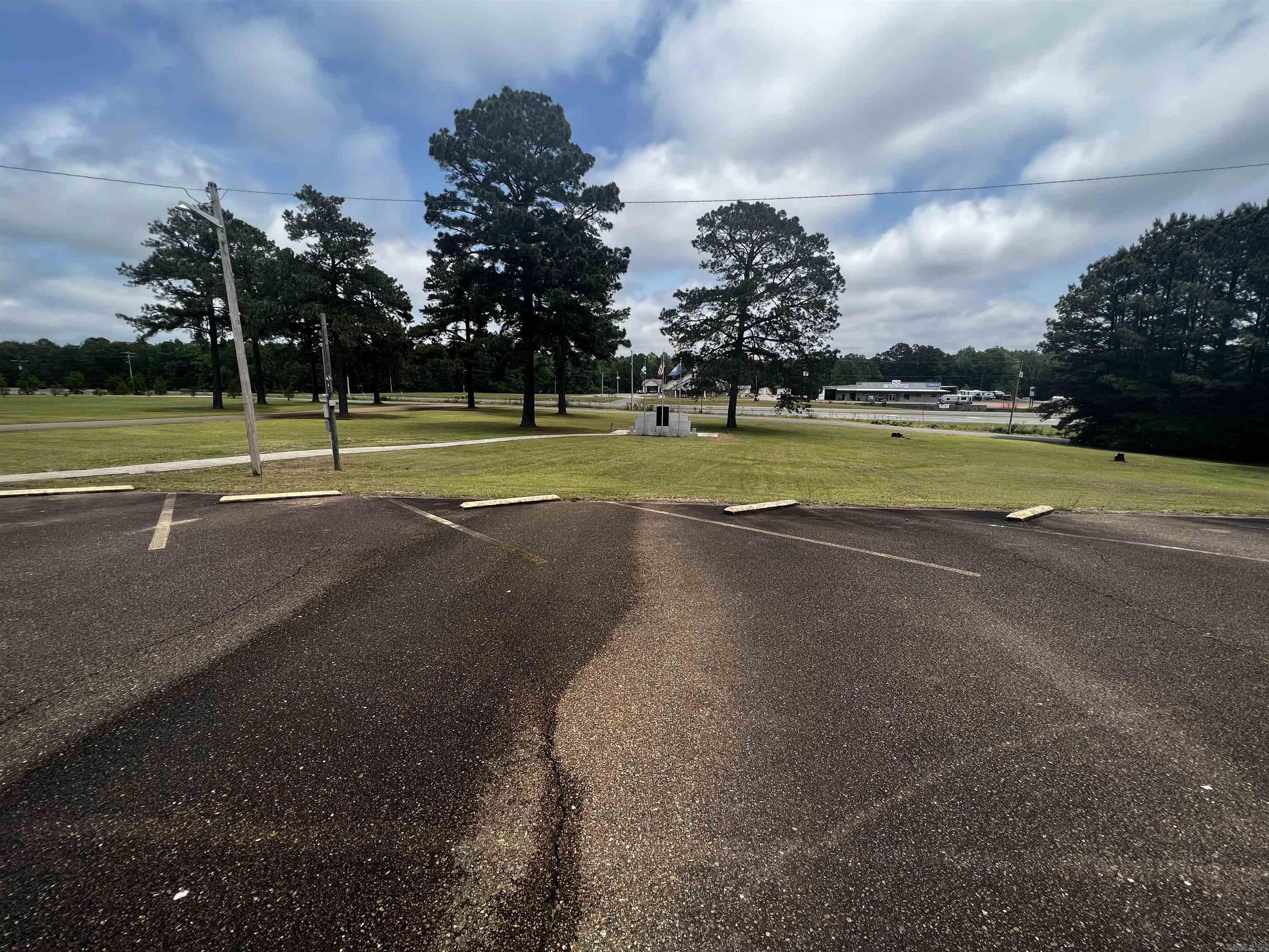 City of El Dorado - Commercial Sale