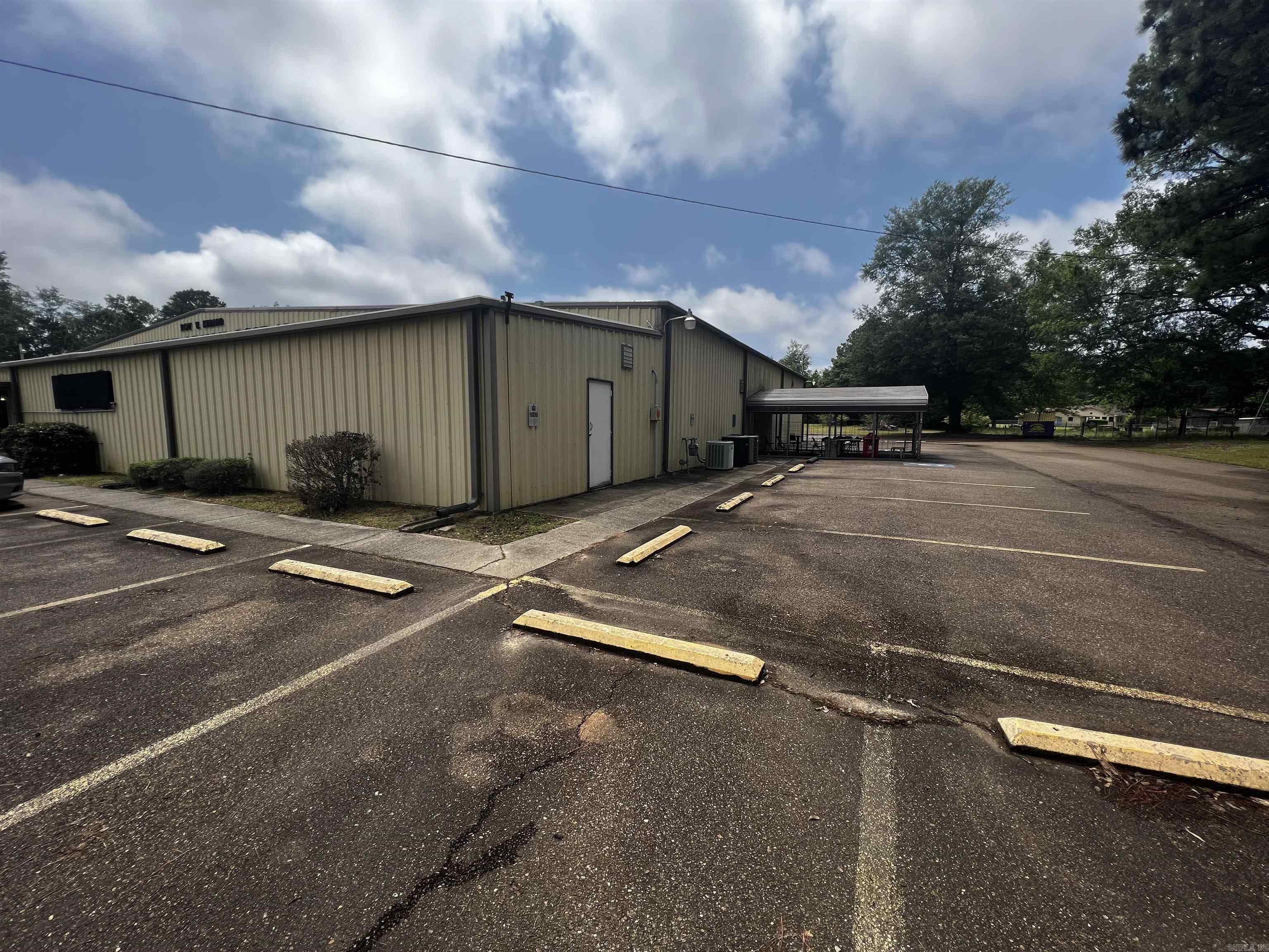 City of El Dorado - Commercial Sale