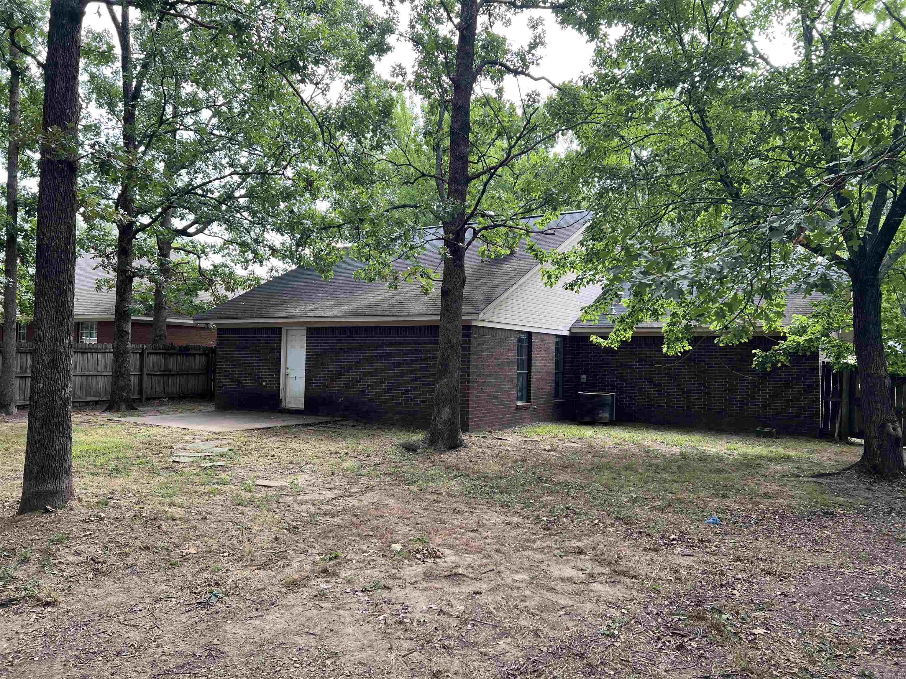 Rain Tree - Residential Lease