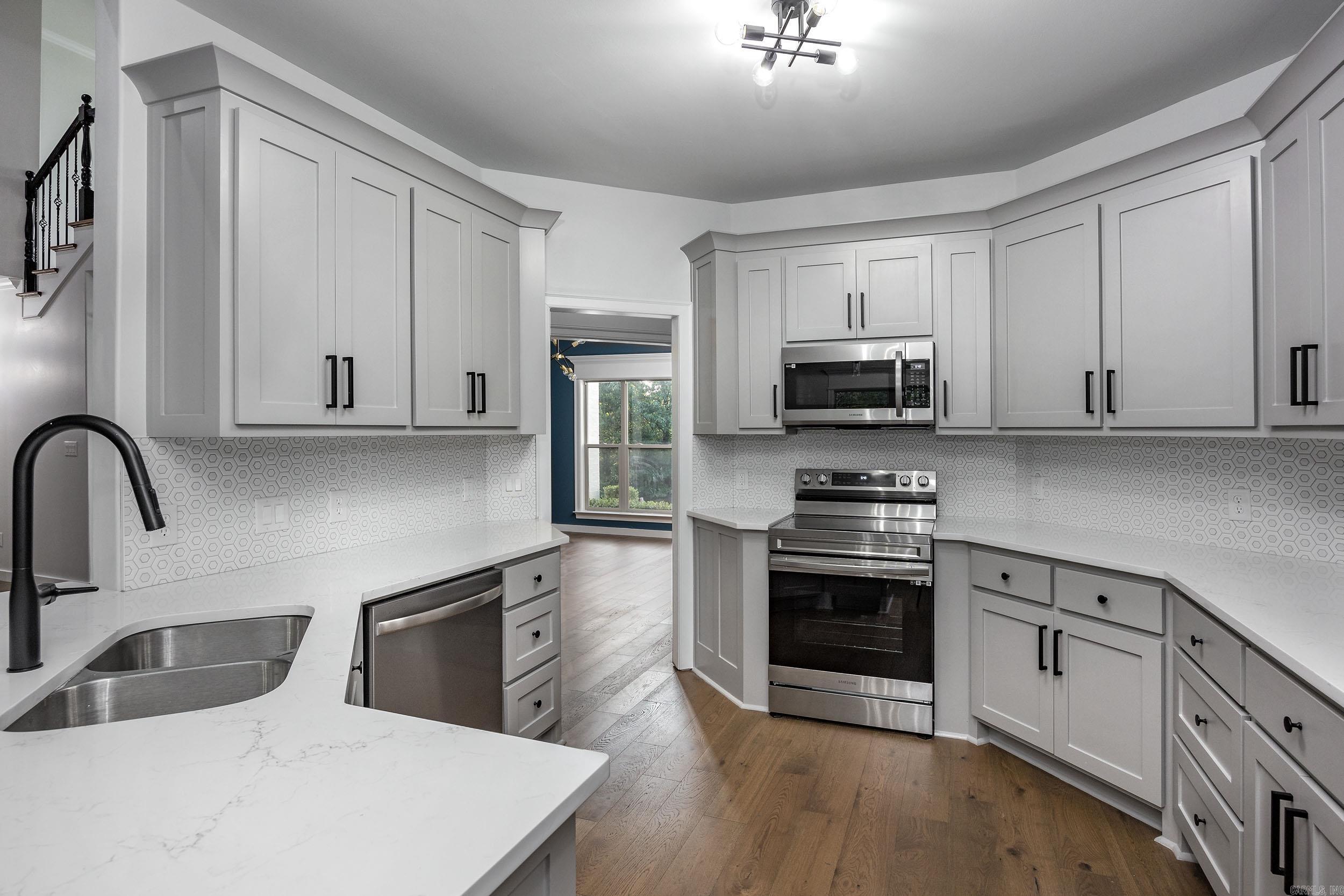 CHENAL VALLEY CHALAMONT PLACE - Residential