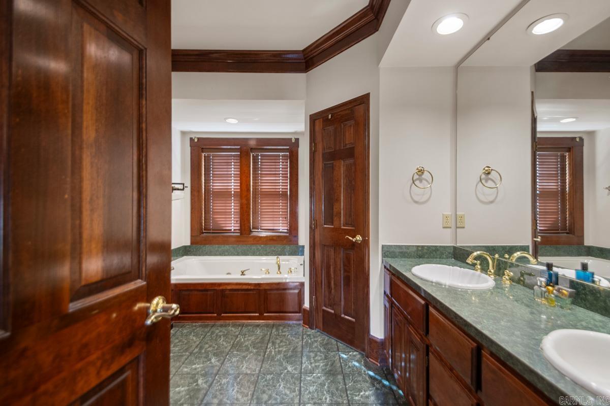 GAYLON HENRY ADDN - Residential