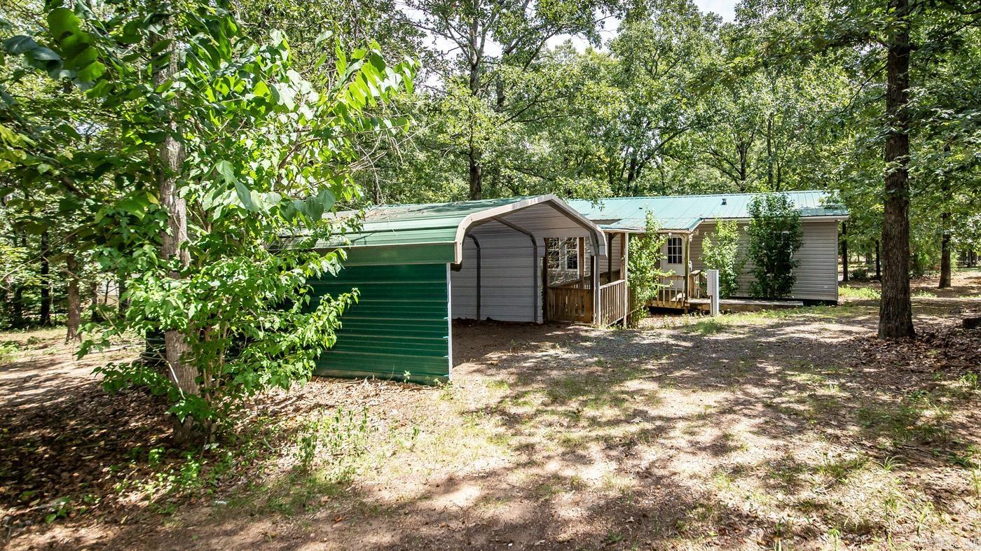 Pine Oaks Villa - Residential