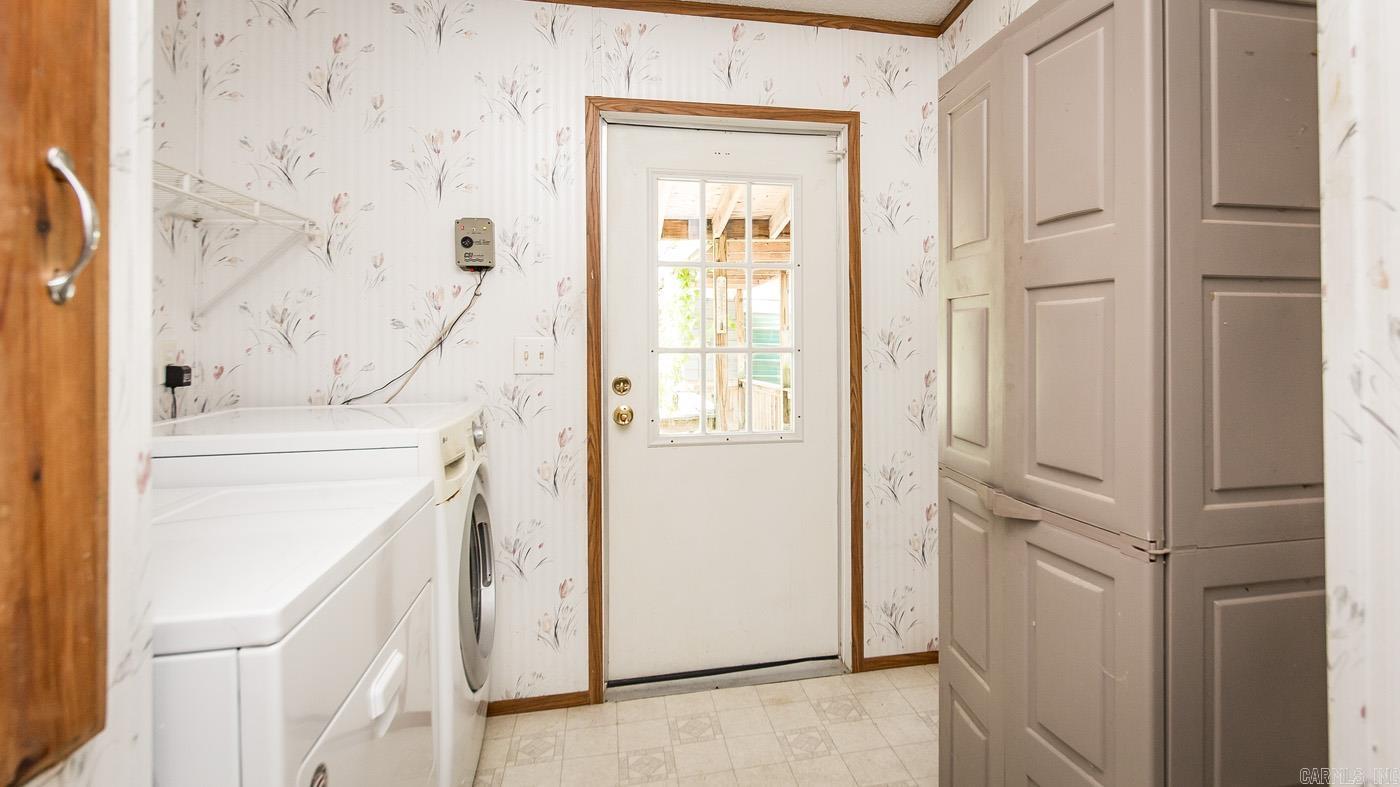 Pine Oaks Villa - Residential