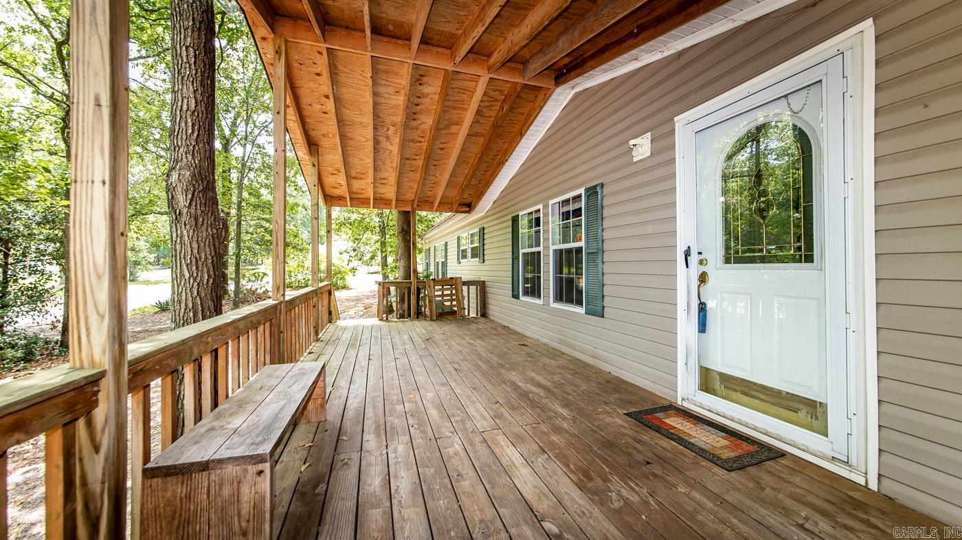 Pine Oaks Villa - Residential