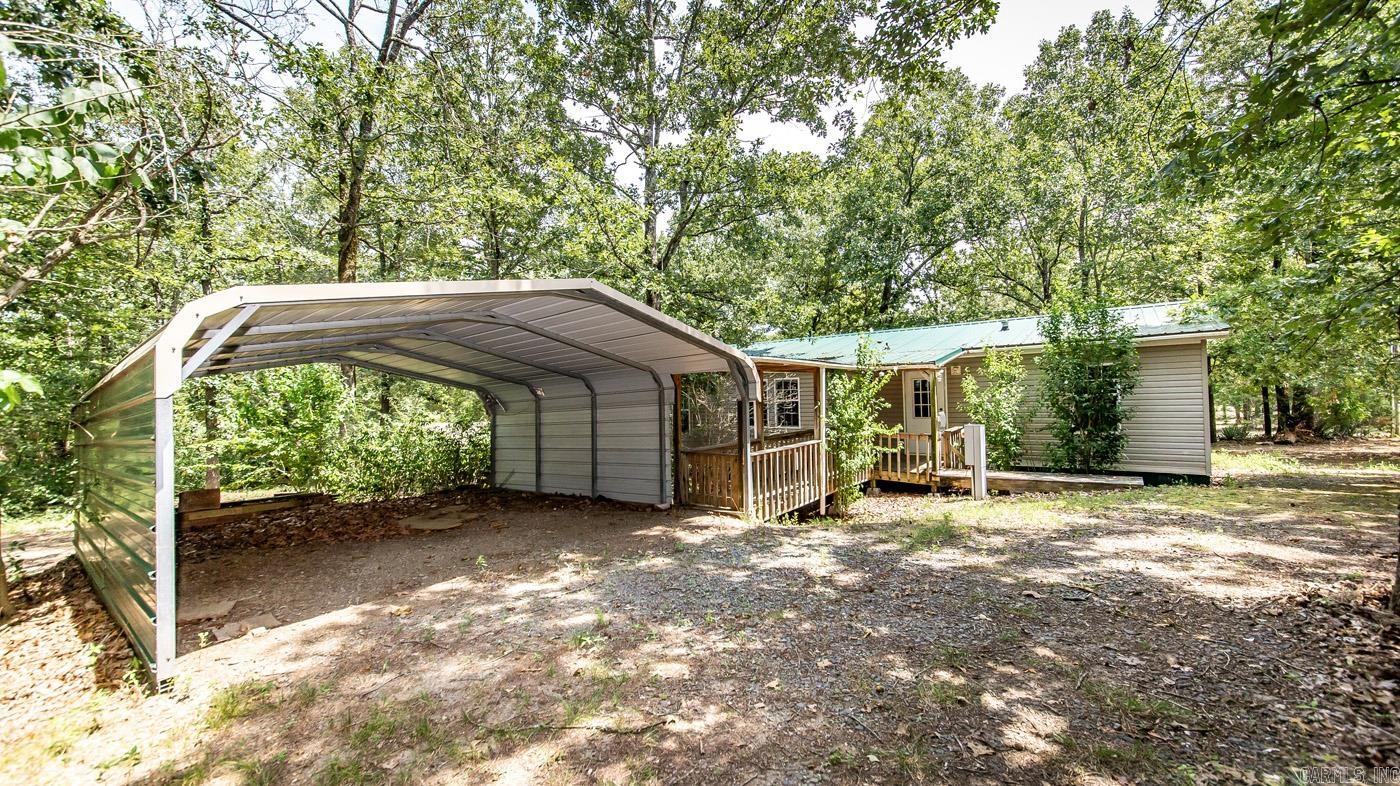 Pine Oaks Villa - Residential