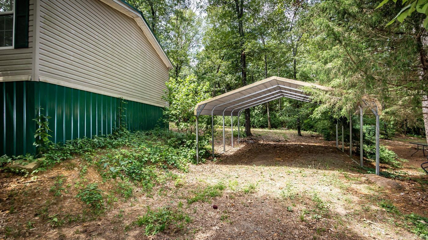 Pine Oaks Villa - Residential