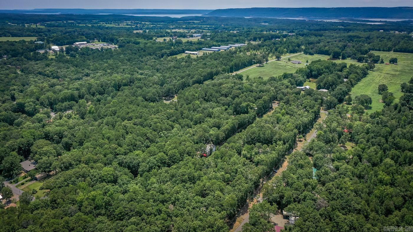 Pine Oaks Villa - Residential