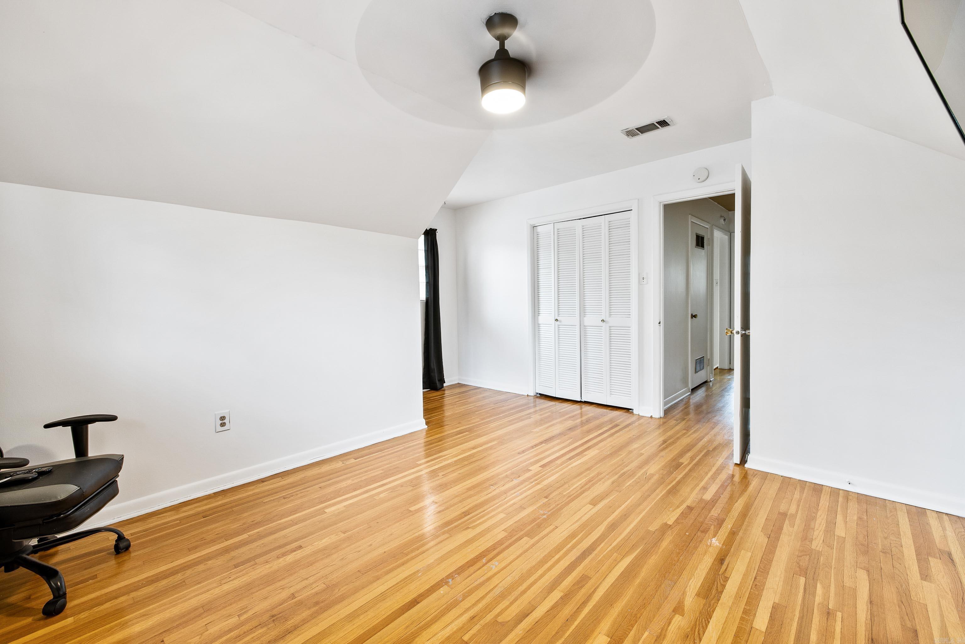 WEST MARKHAM STREET - Residential