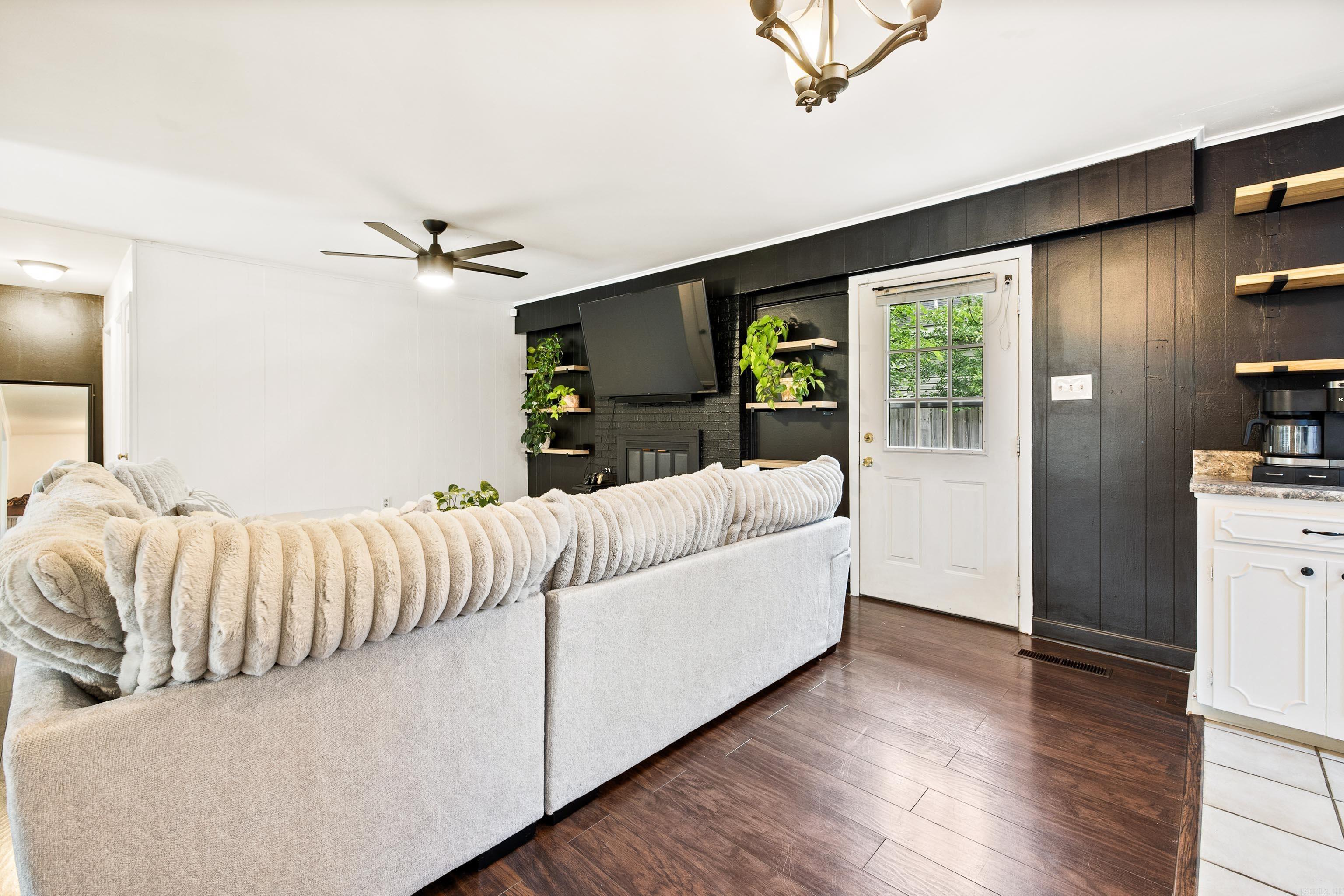 WEST MARKHAM STREET - Residential