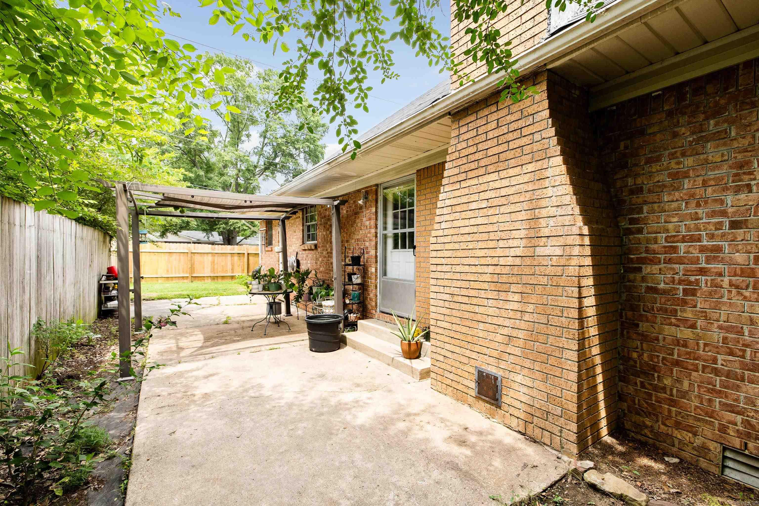 WEST MARKHAM STREET - Residential