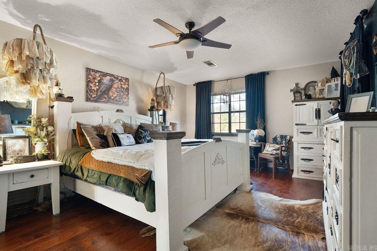 Metes & Bounds - Residential Income