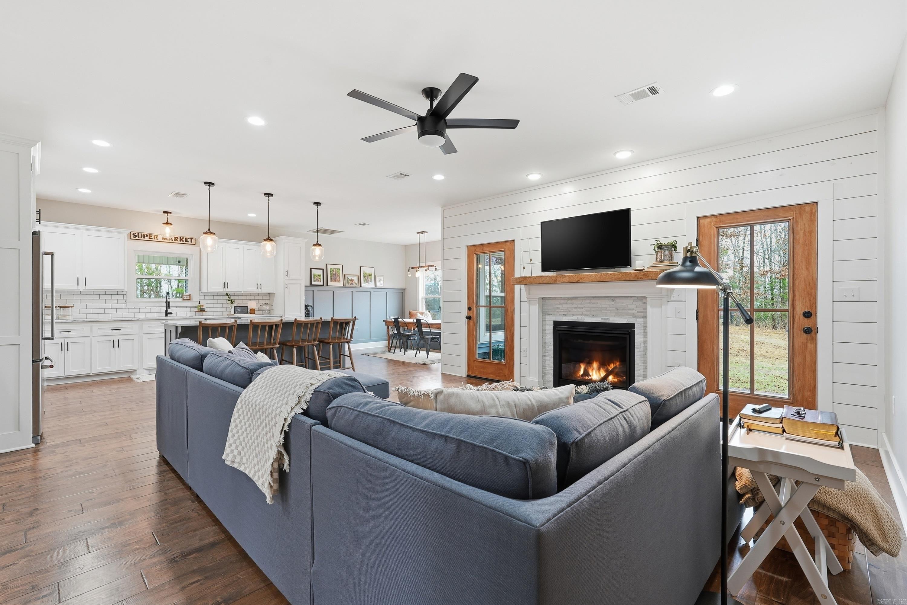 Metes & Bounds - Residential