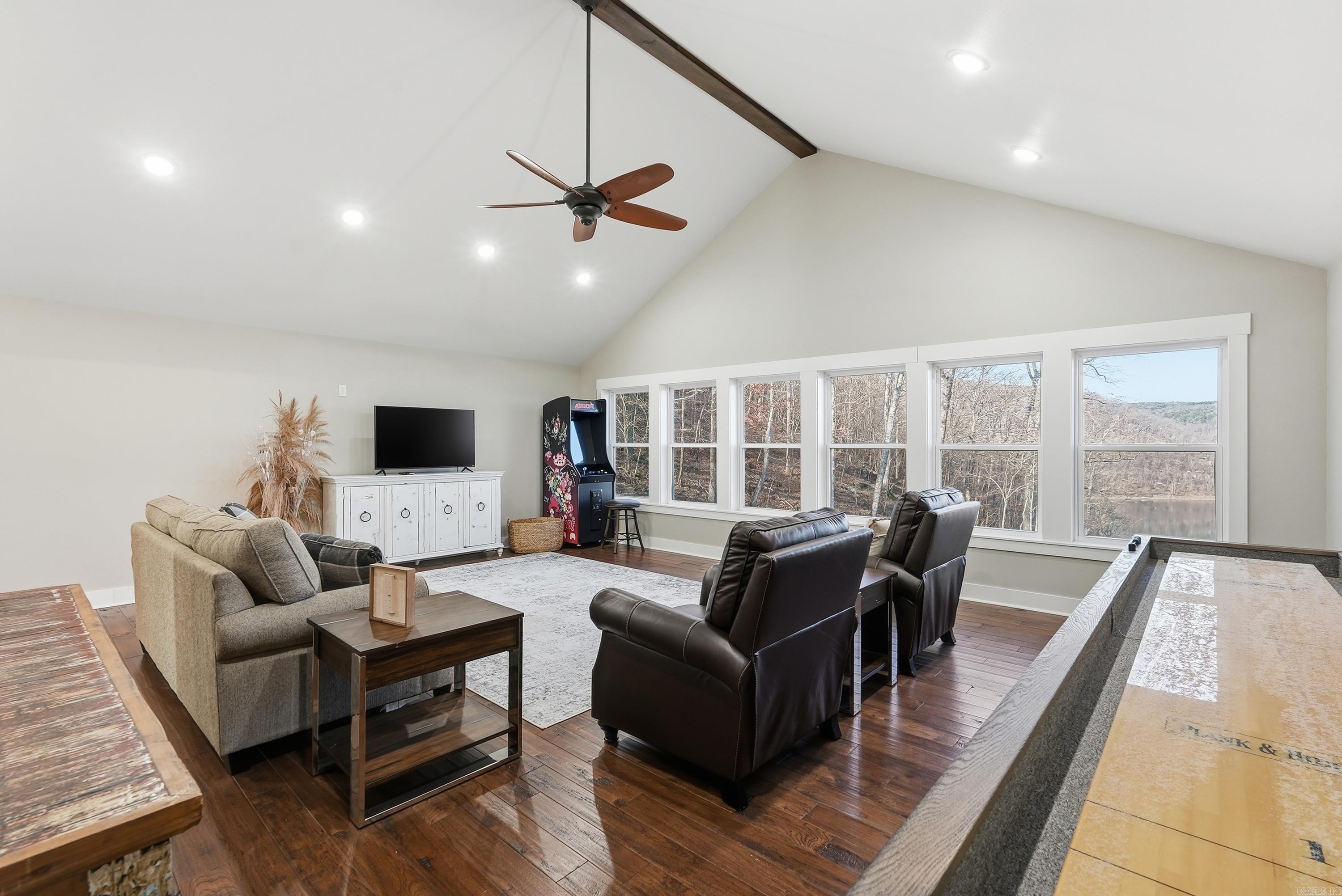 Watersedge Estates - Residential