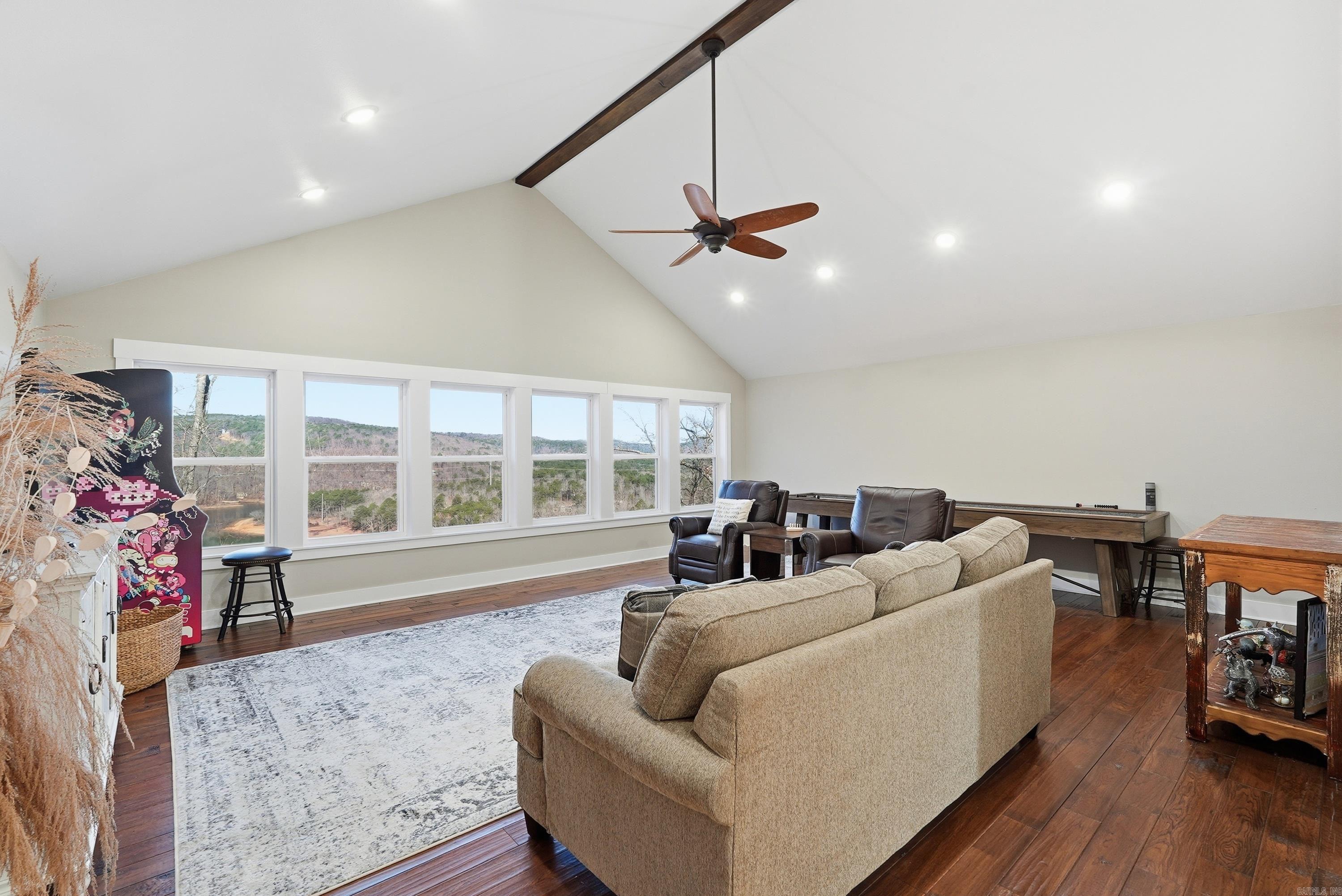 Watersedge Estates - Residential