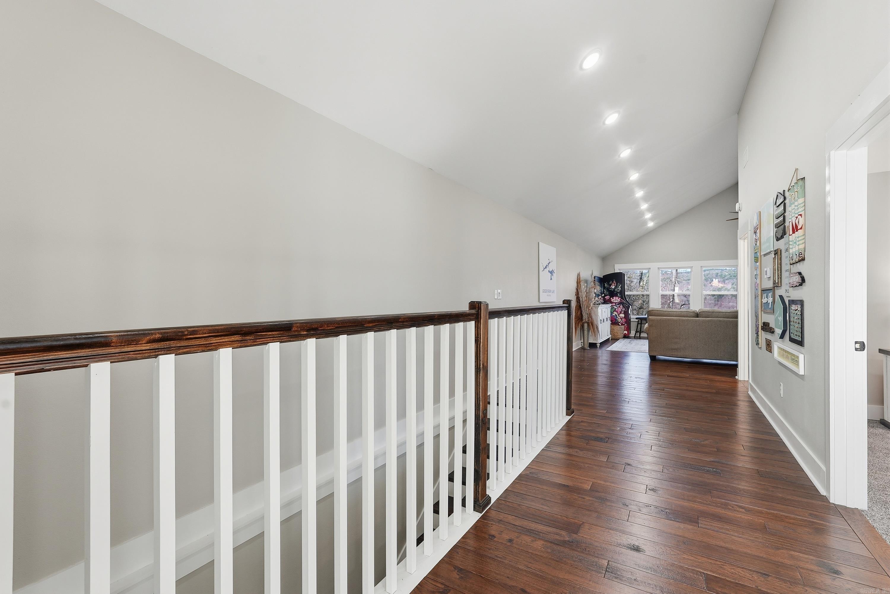 Watersedge Estates - Residential