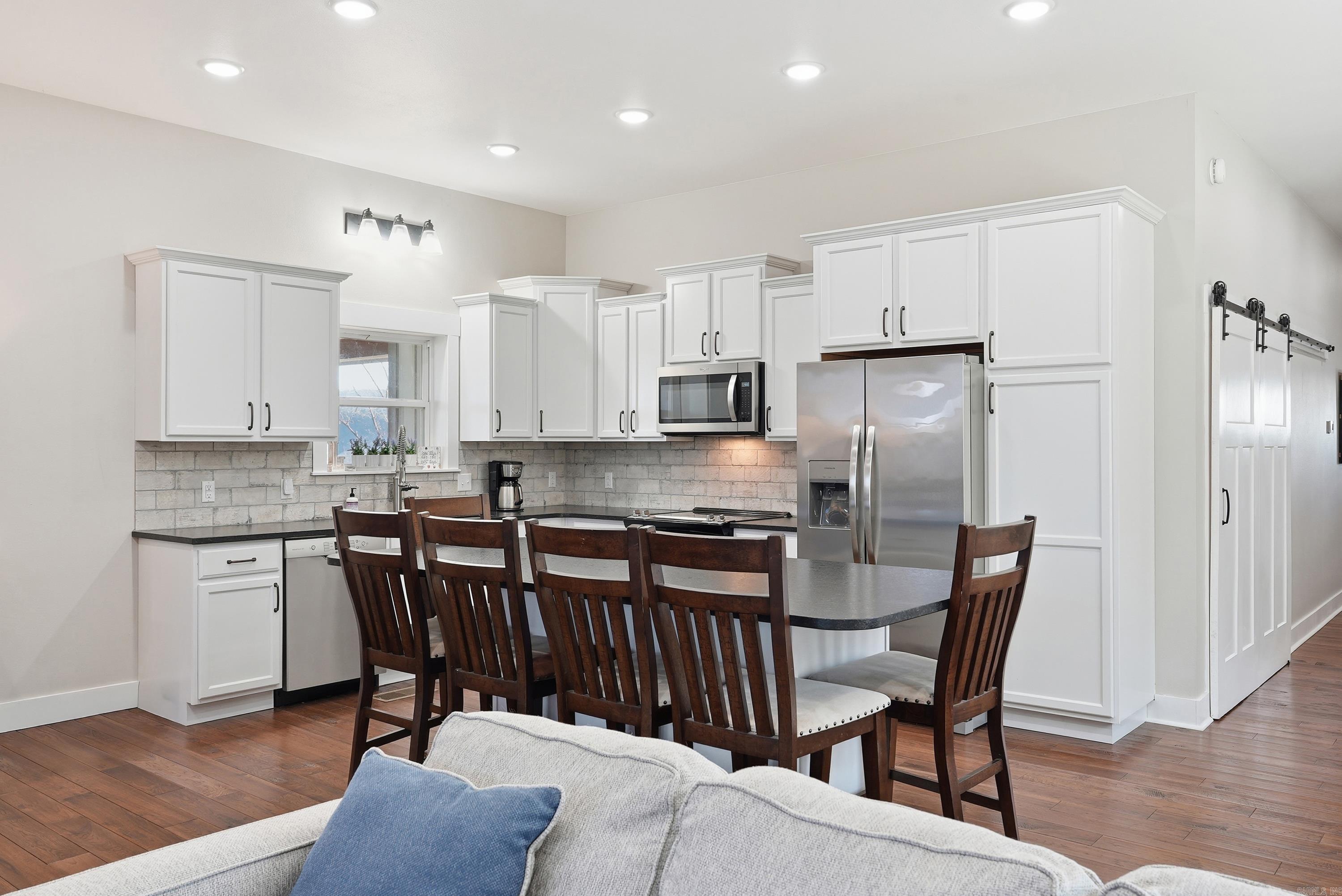 Watersedge Estates - Residential