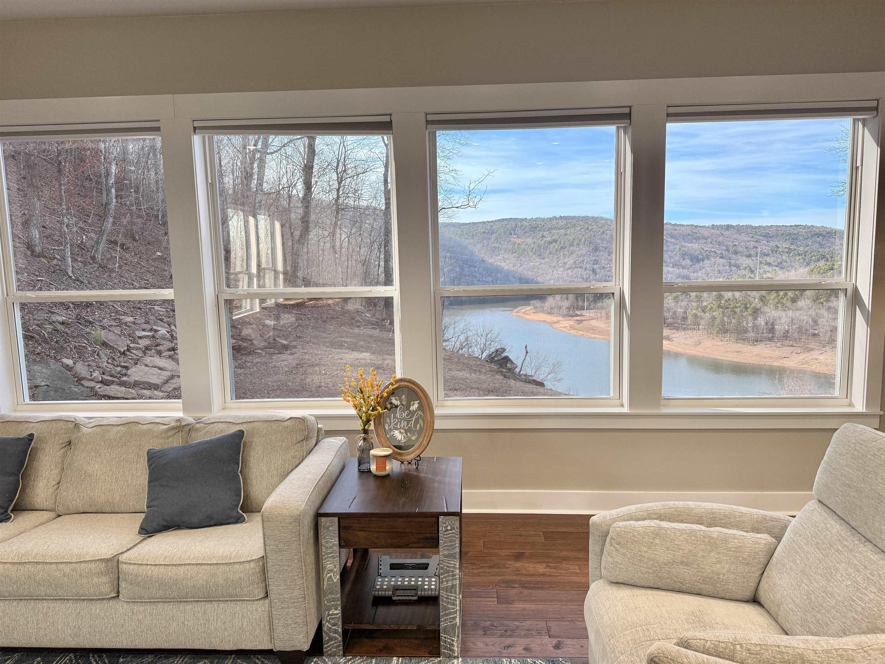 Watersedge Estates - Residential