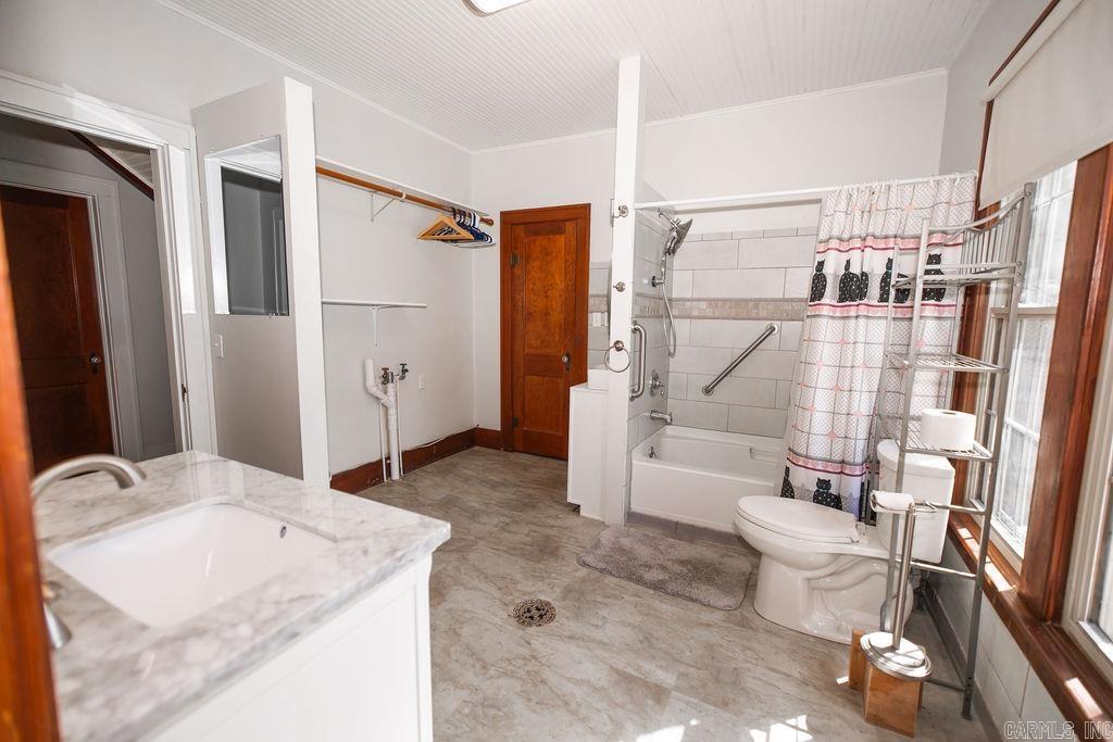 Clinton Original - Residential