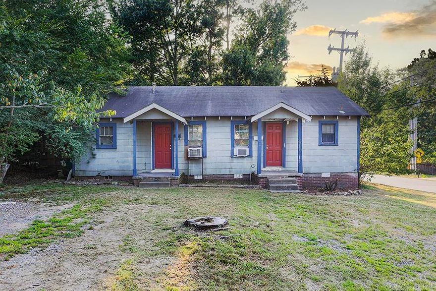 Investment property. Corner lot