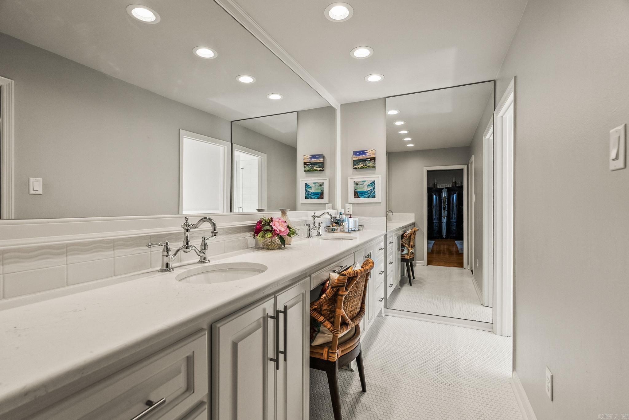 HENDRIXSON - Residential