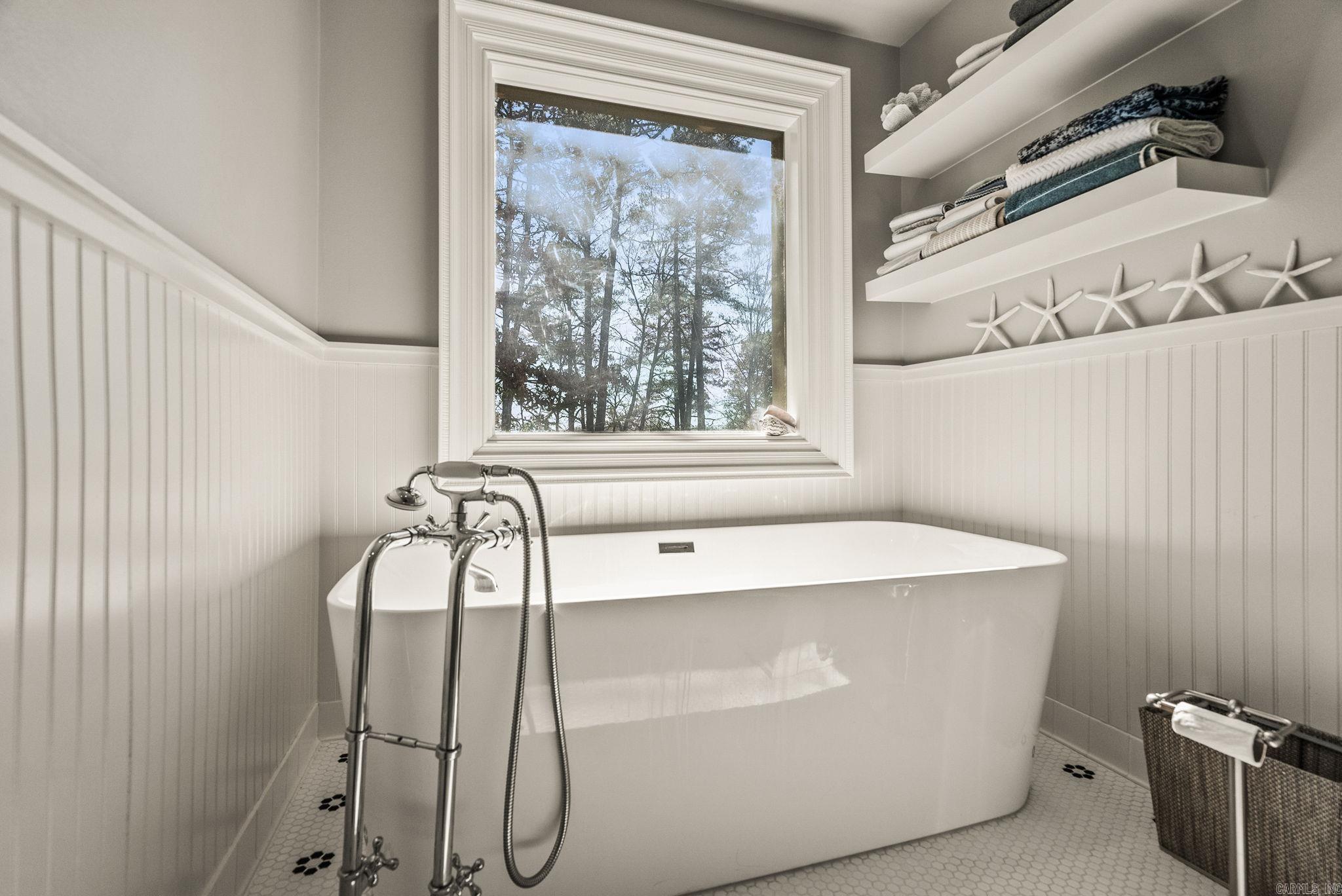 HENDRIXSON - Residential