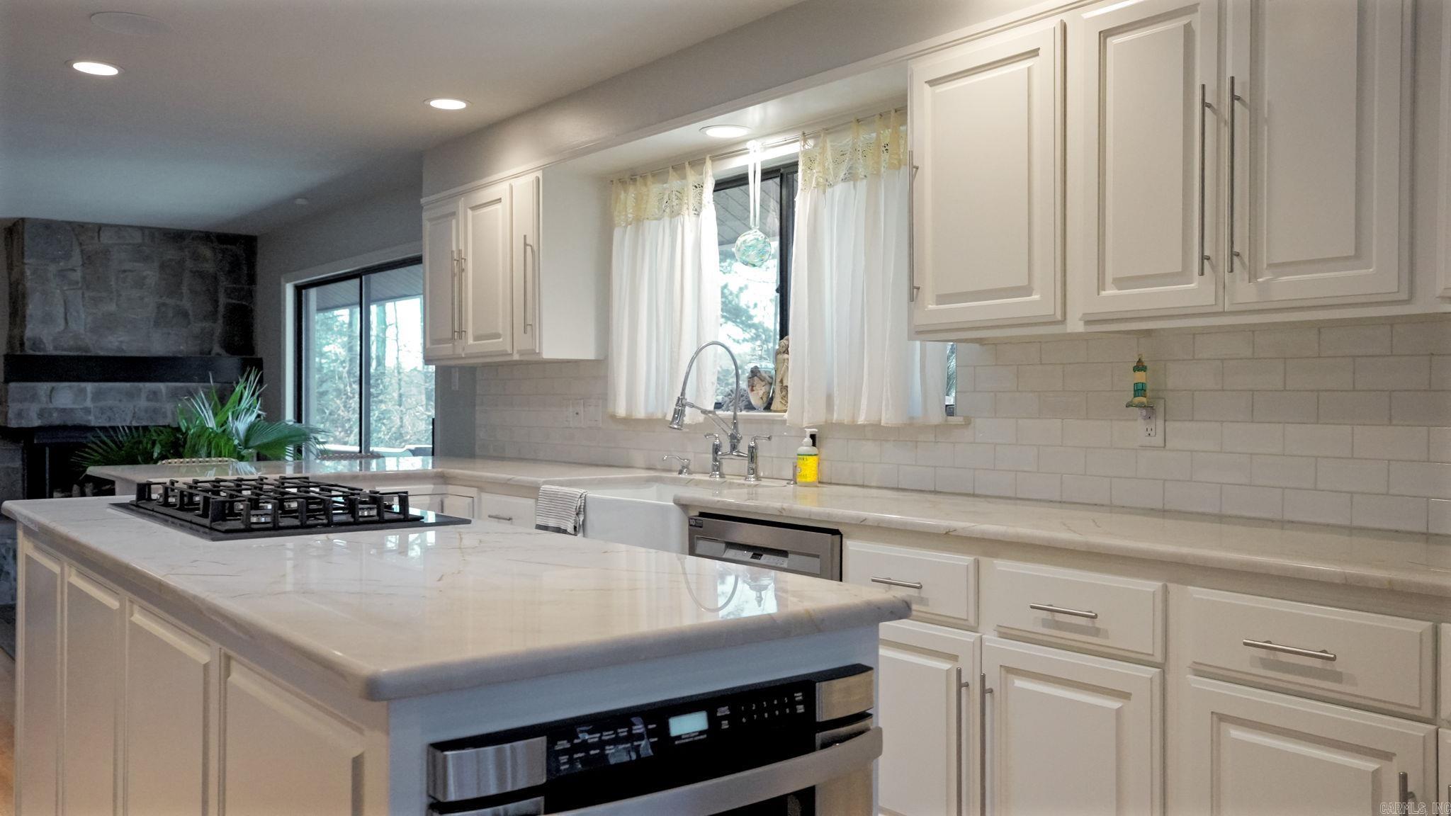 HENDRIXSON - Residential