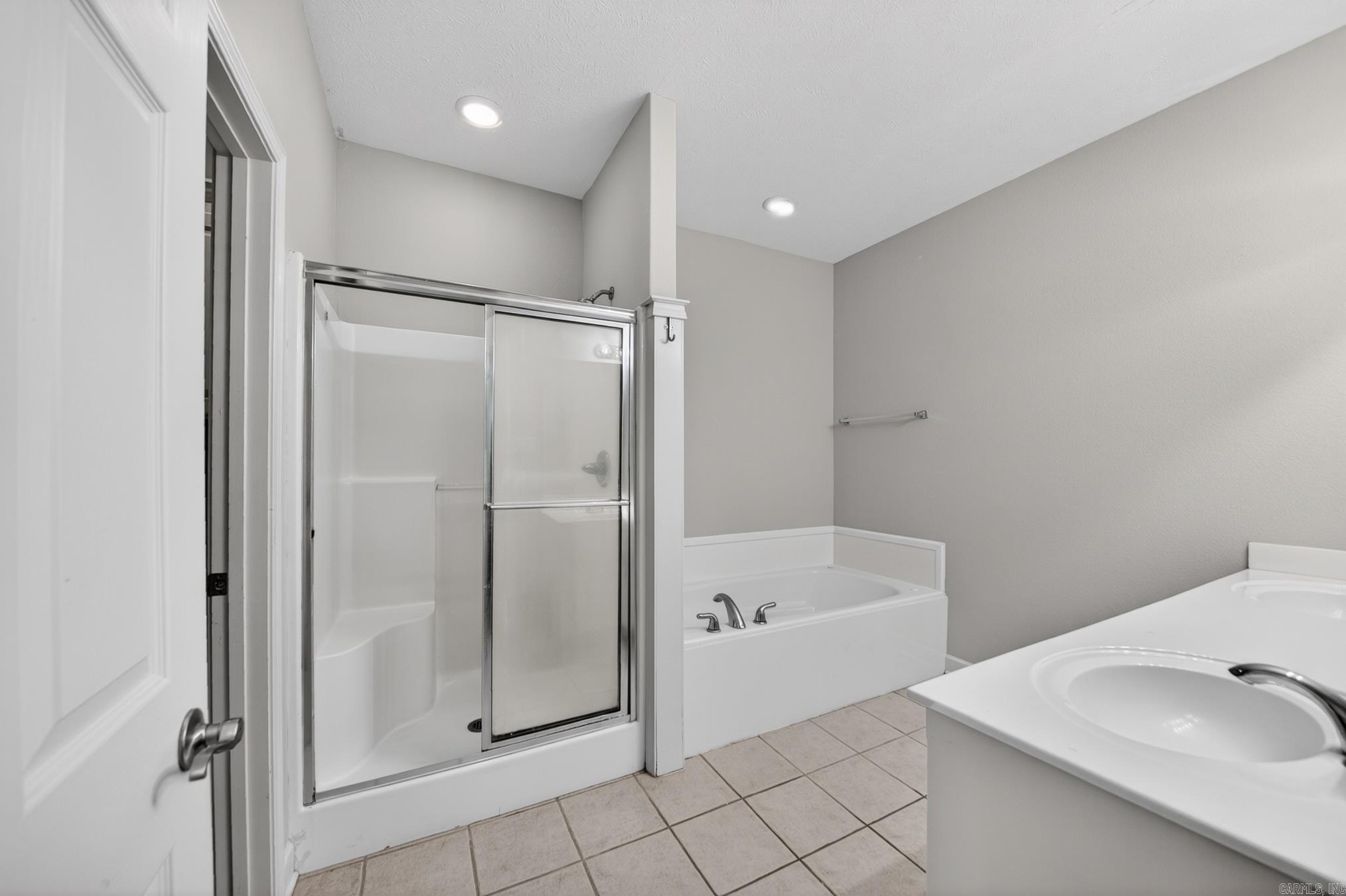 MAGNESS CREEK NORTH - Residential
