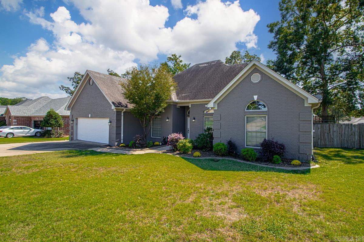 LONGHILLS VILLAGE - Residential
