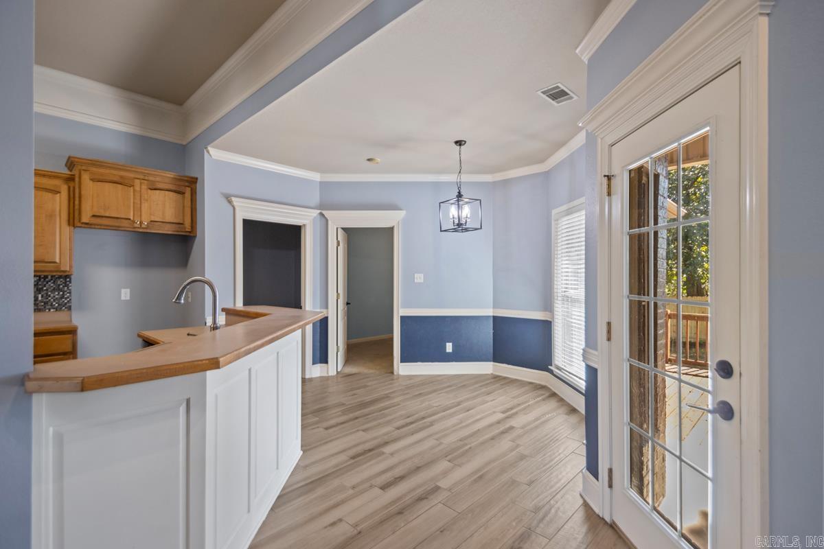 LONGHILLS VILLAGE - Residential