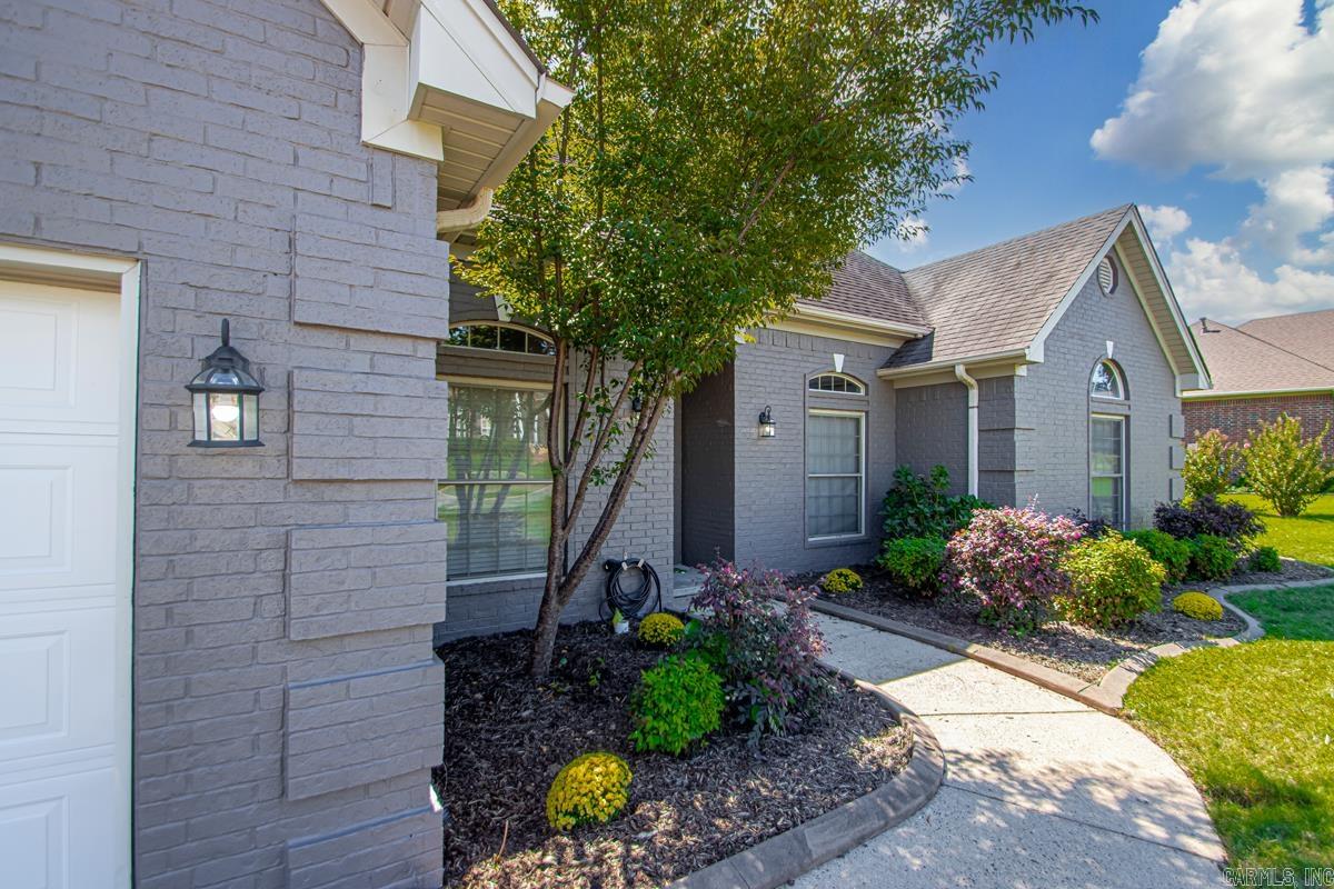 LONGHILLS VILLAGE - Residential