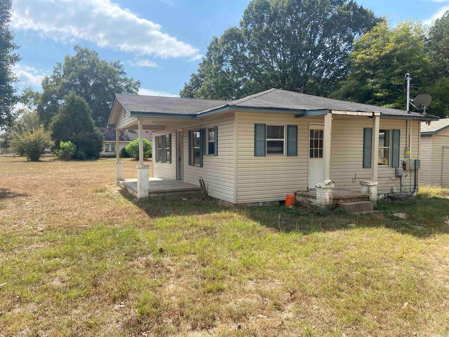 Country living only 2 miles from town!  This 2 bedroom, 1 bath home sits on 3/4 acres +/- and is a great prospect for flipping or investment.