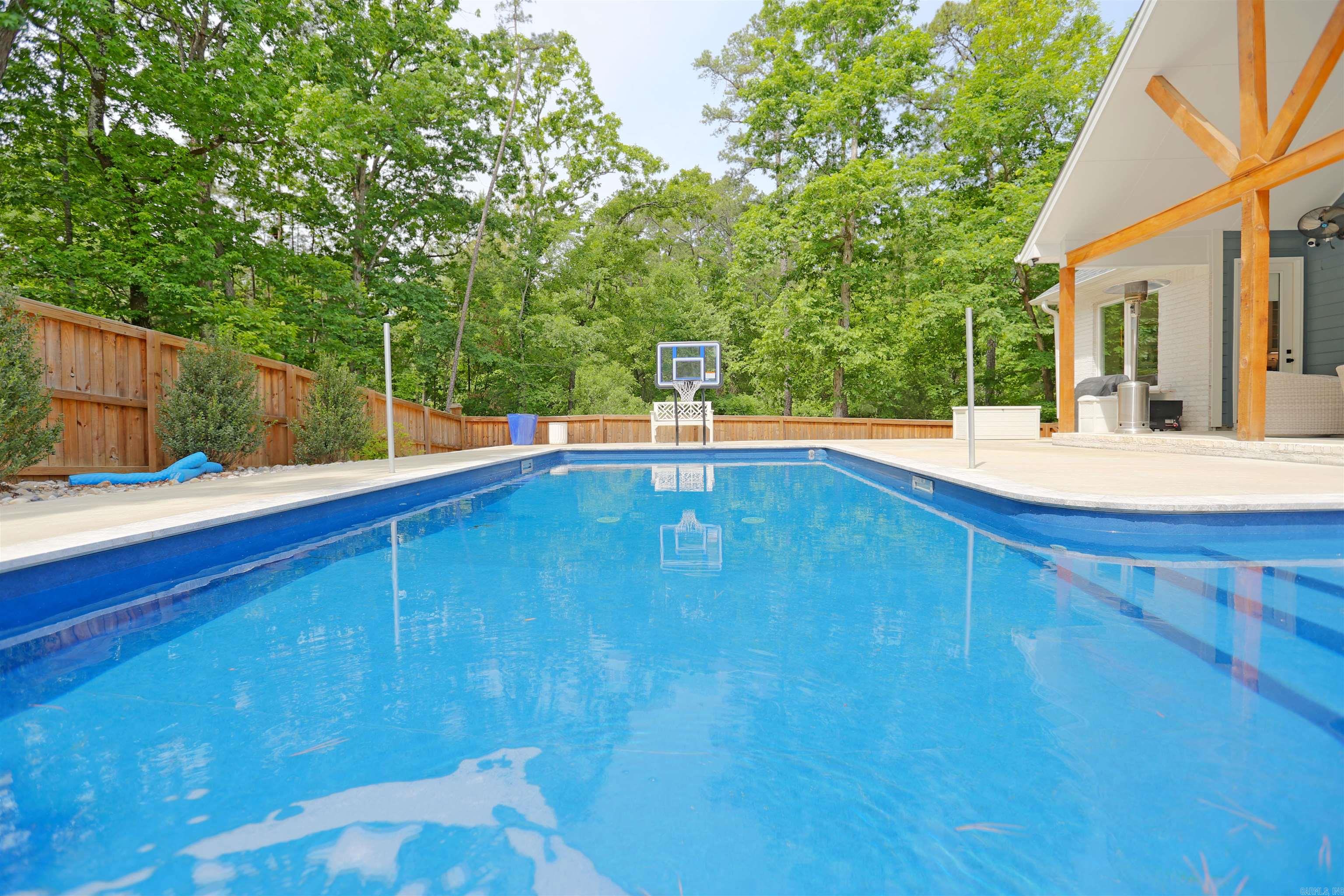 CHENAL VALLEY "CAUREL COURT" - Residential