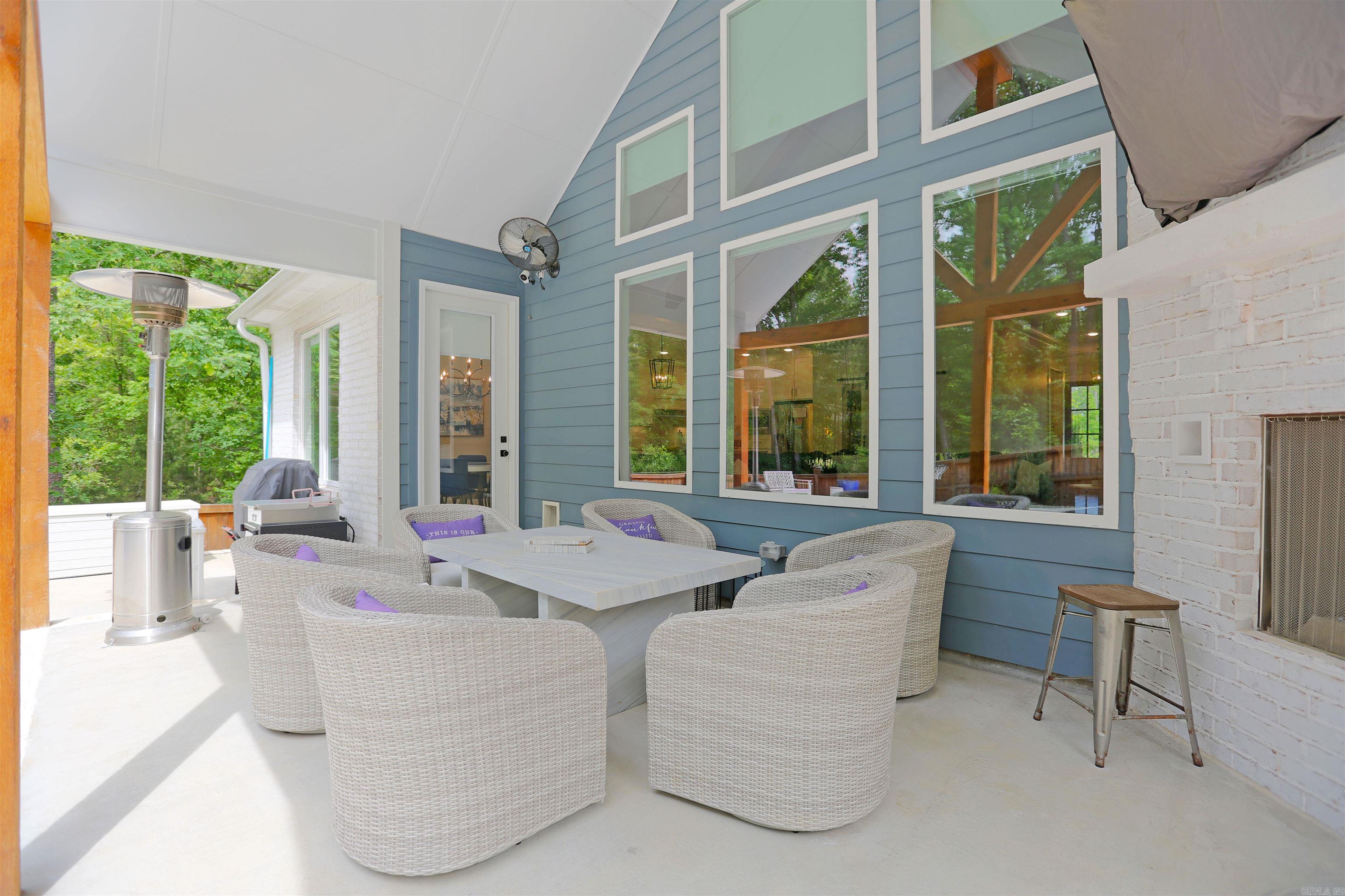 CHENAL VALLEY "CAUREL COURT" - Residential