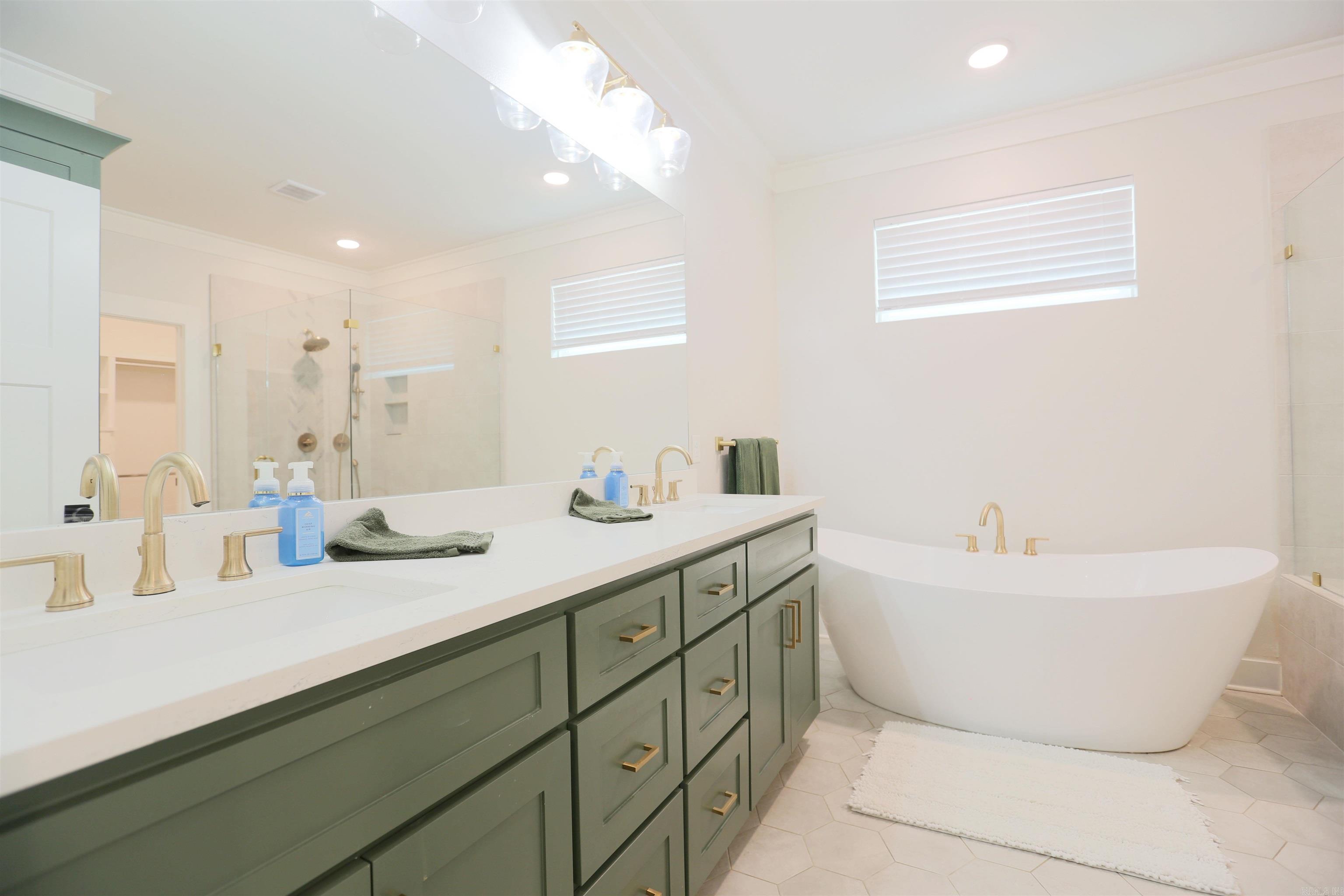 CHENAL VALLEY "CAUREL COURT" - Residential