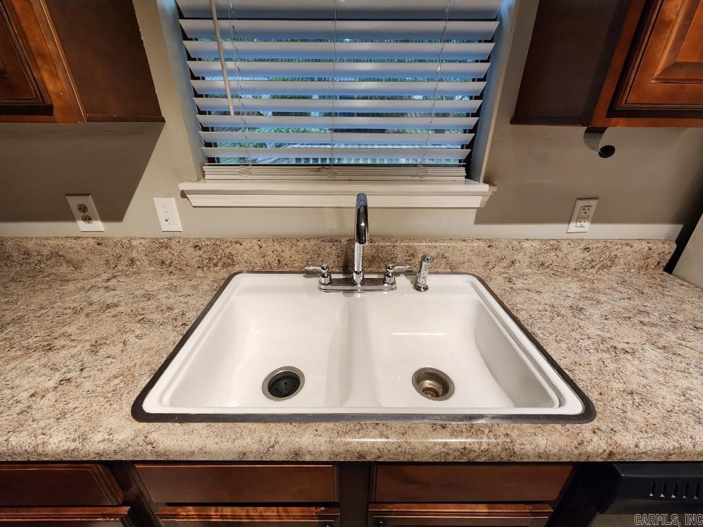 ROLLING OAKS - Residential
