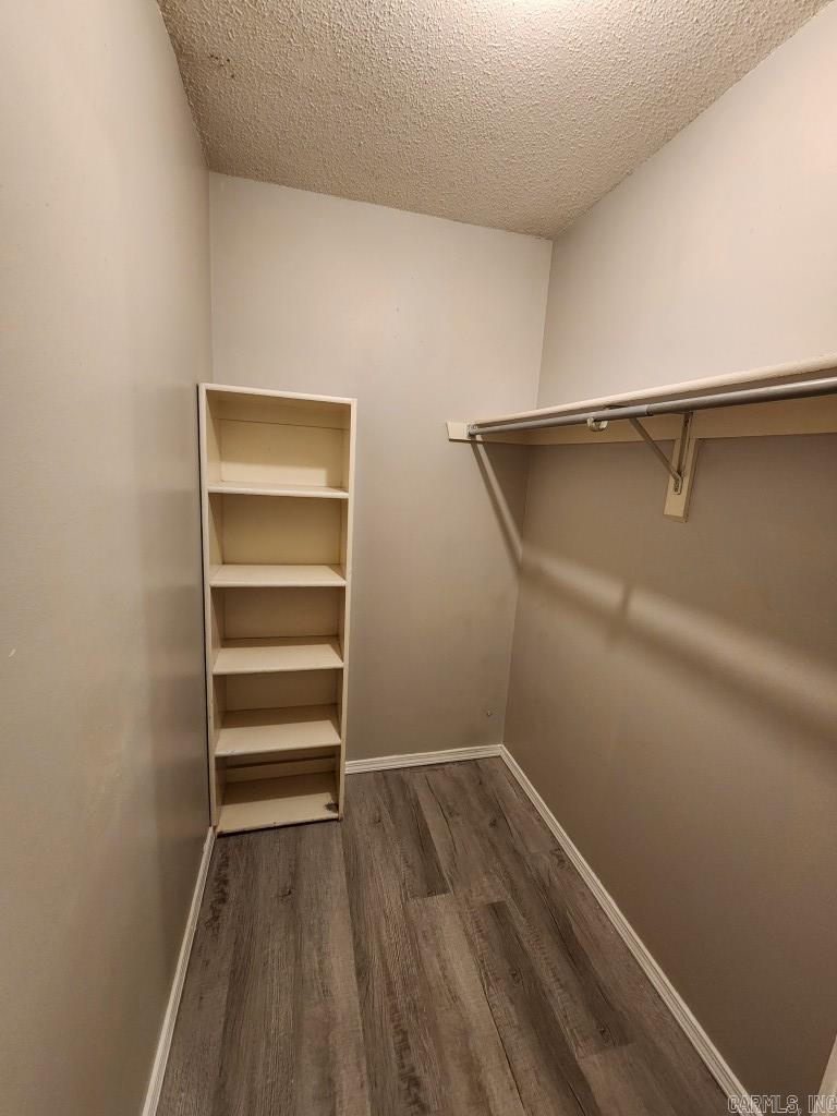 ROLLING OAKS - Residential