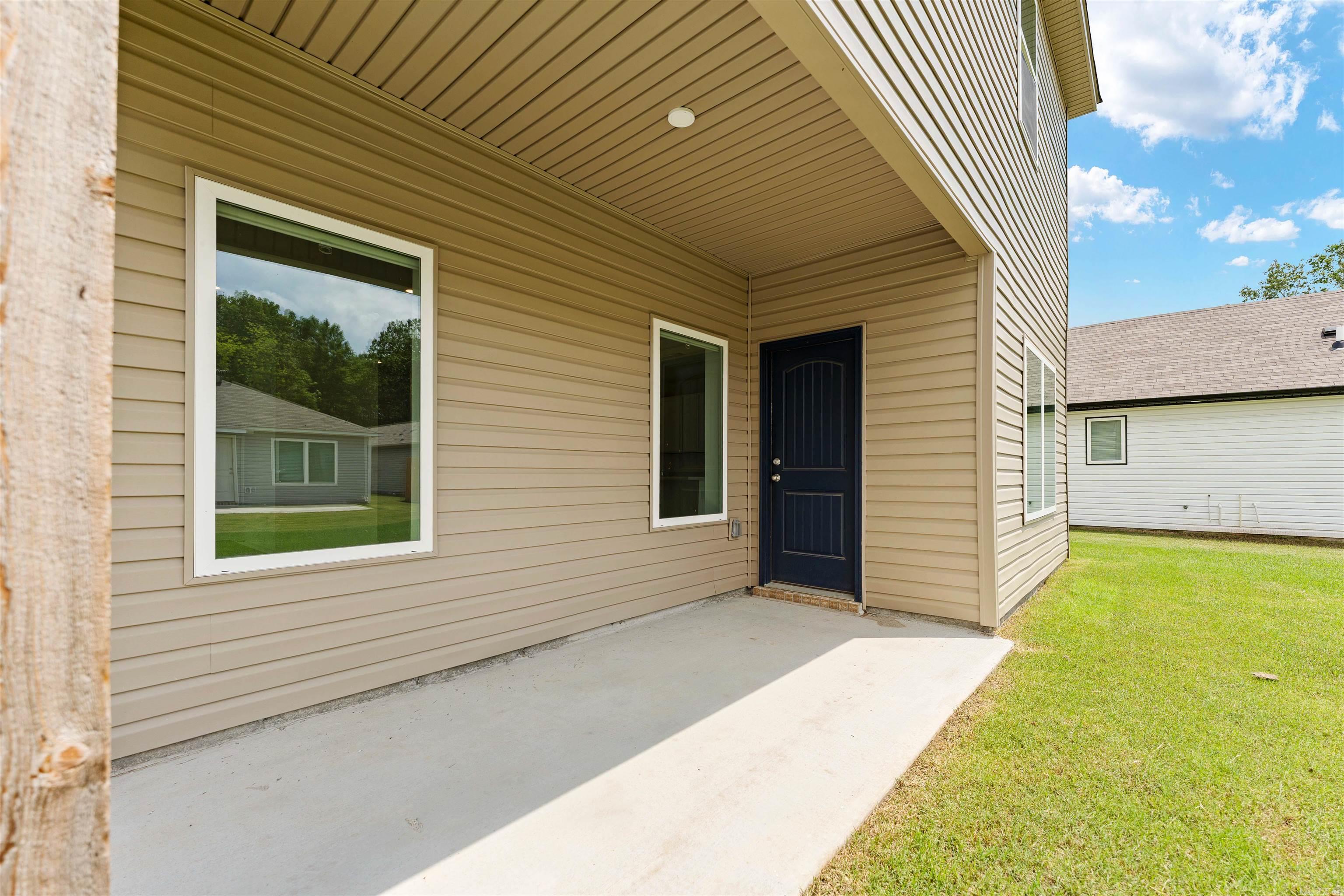 WHITE OAK CROSSING - Residential