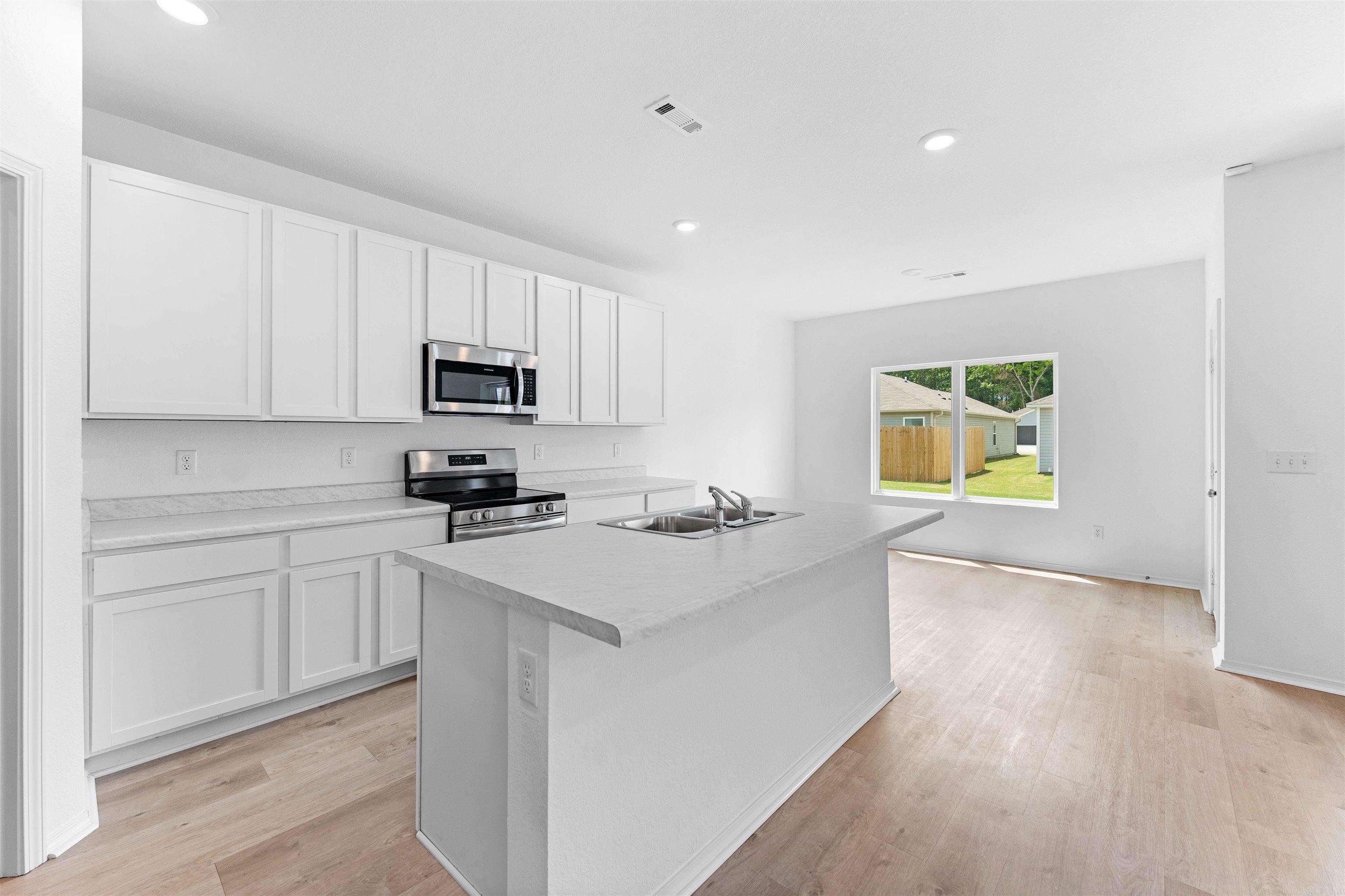 WHITE OAK CROSSING - Residential