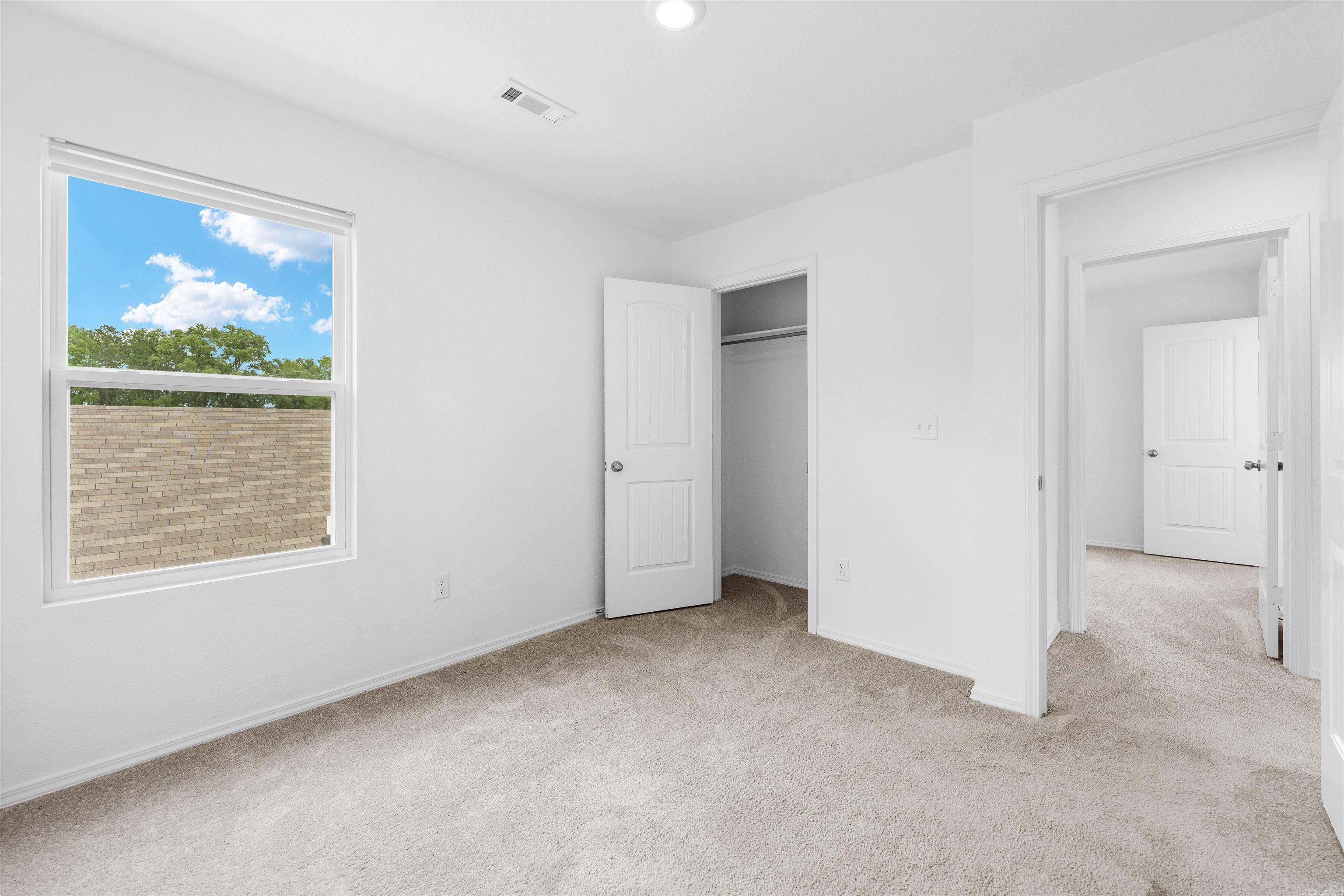 WHITE OAK CROSSING - Residential